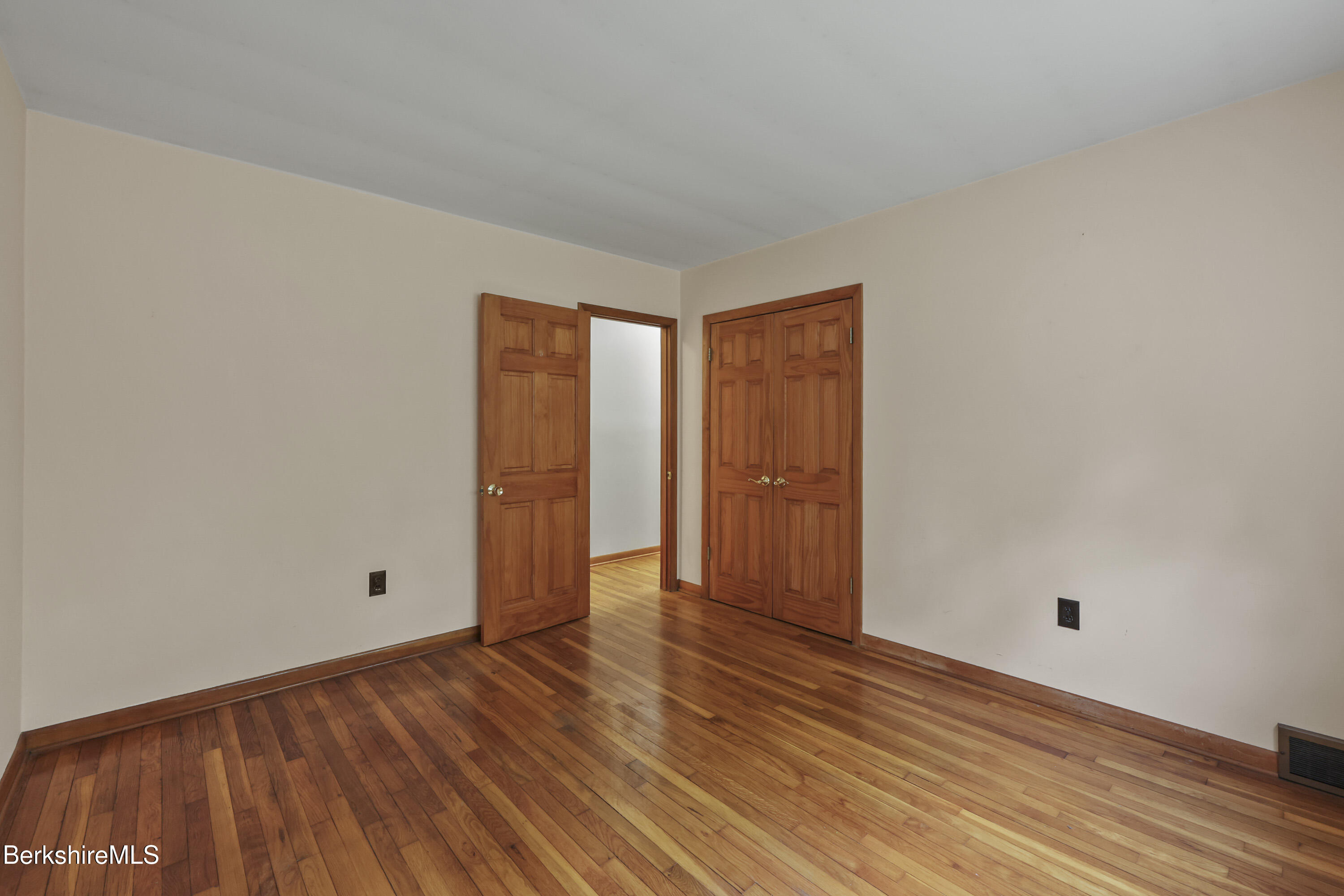 135 Church Ln