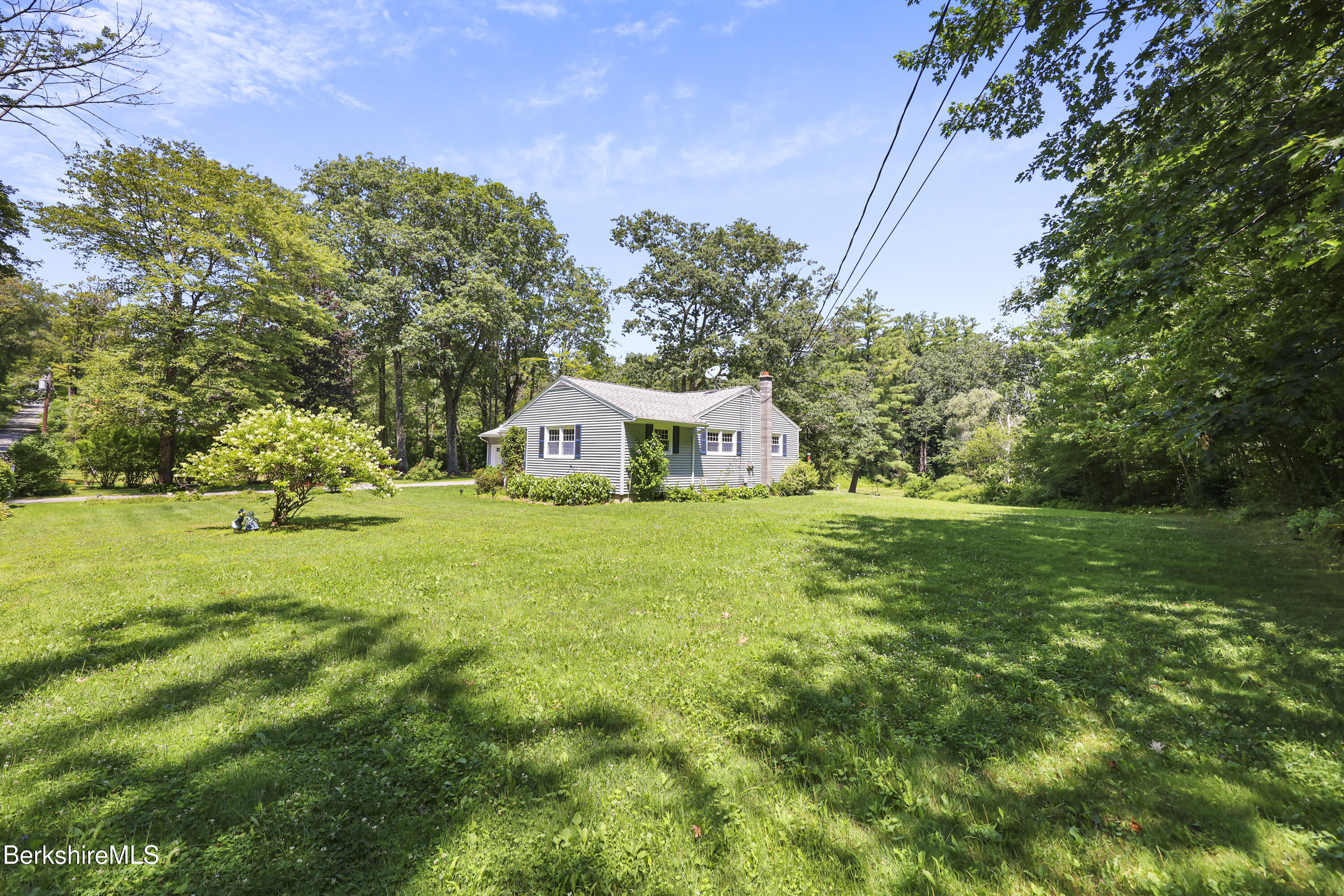 135 Church Ln