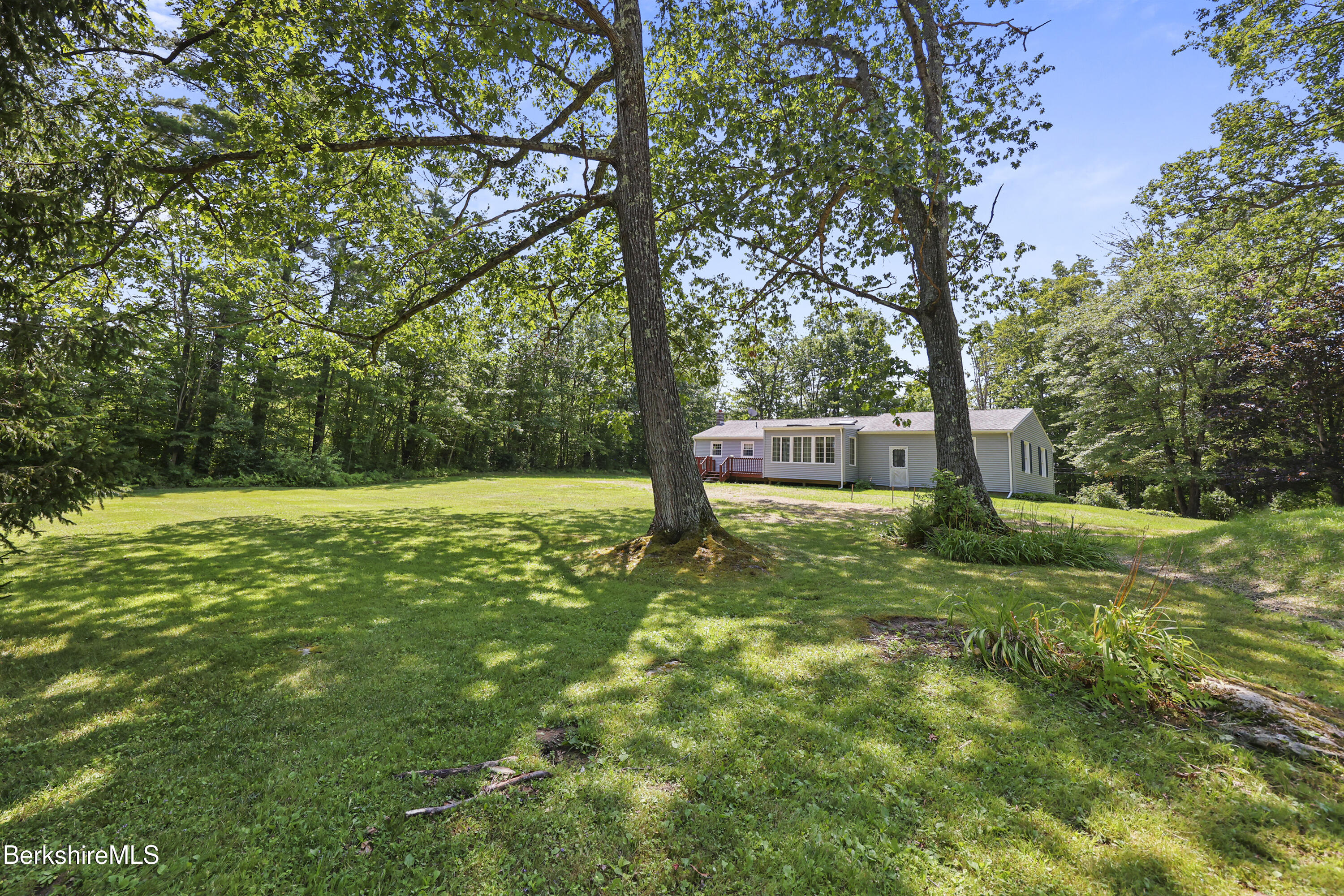 135 Church Ln