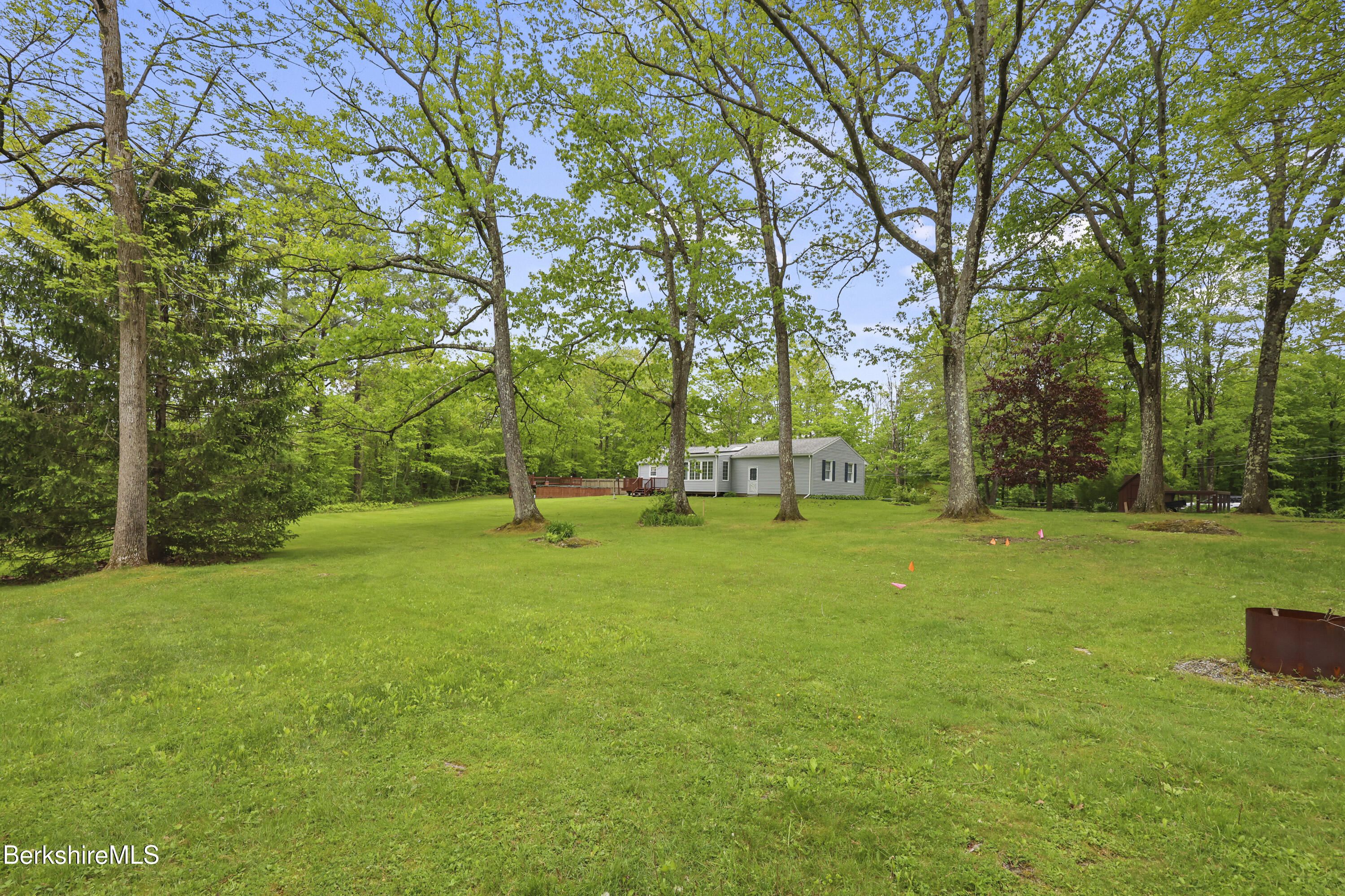 135 Church Ln