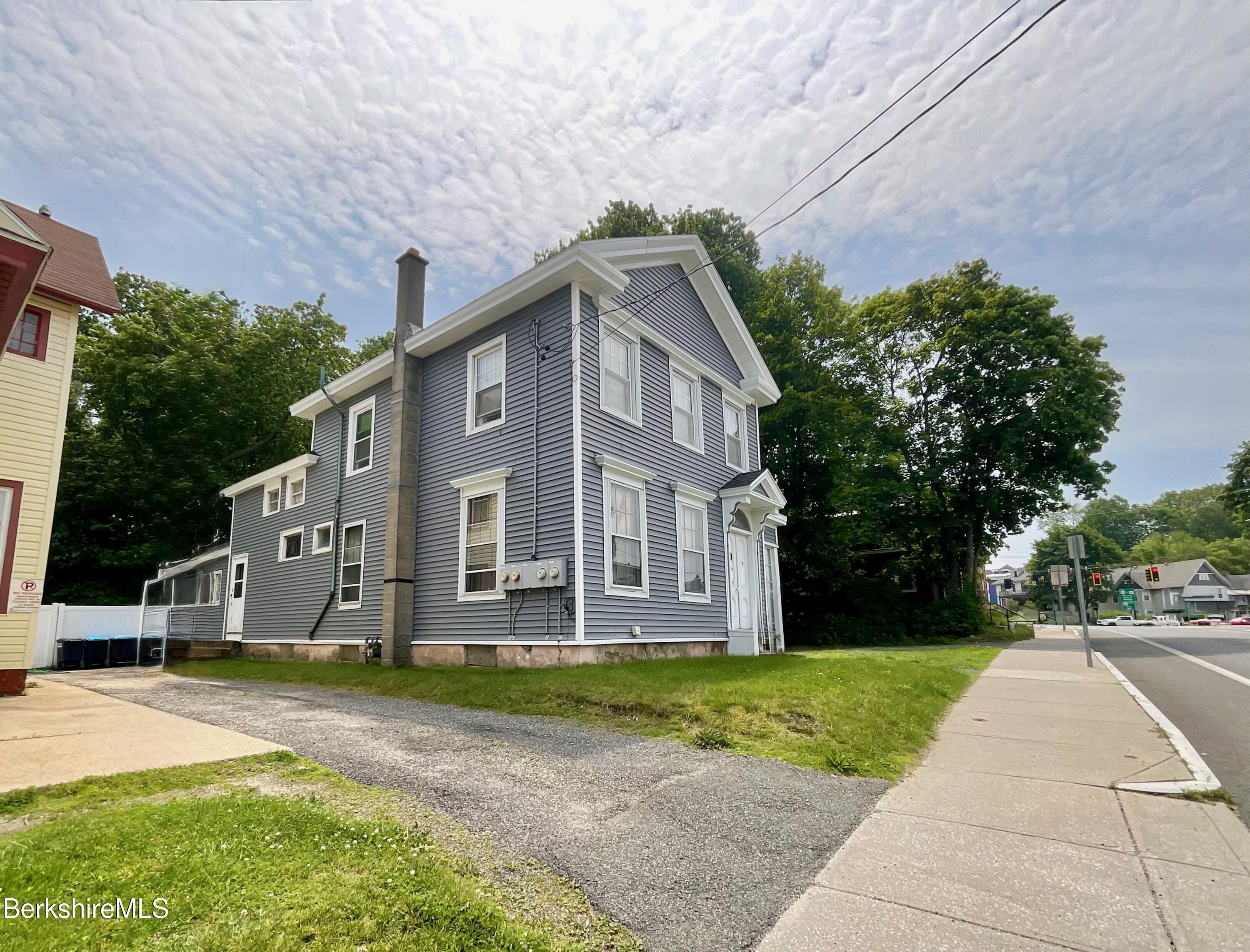 79 Center St