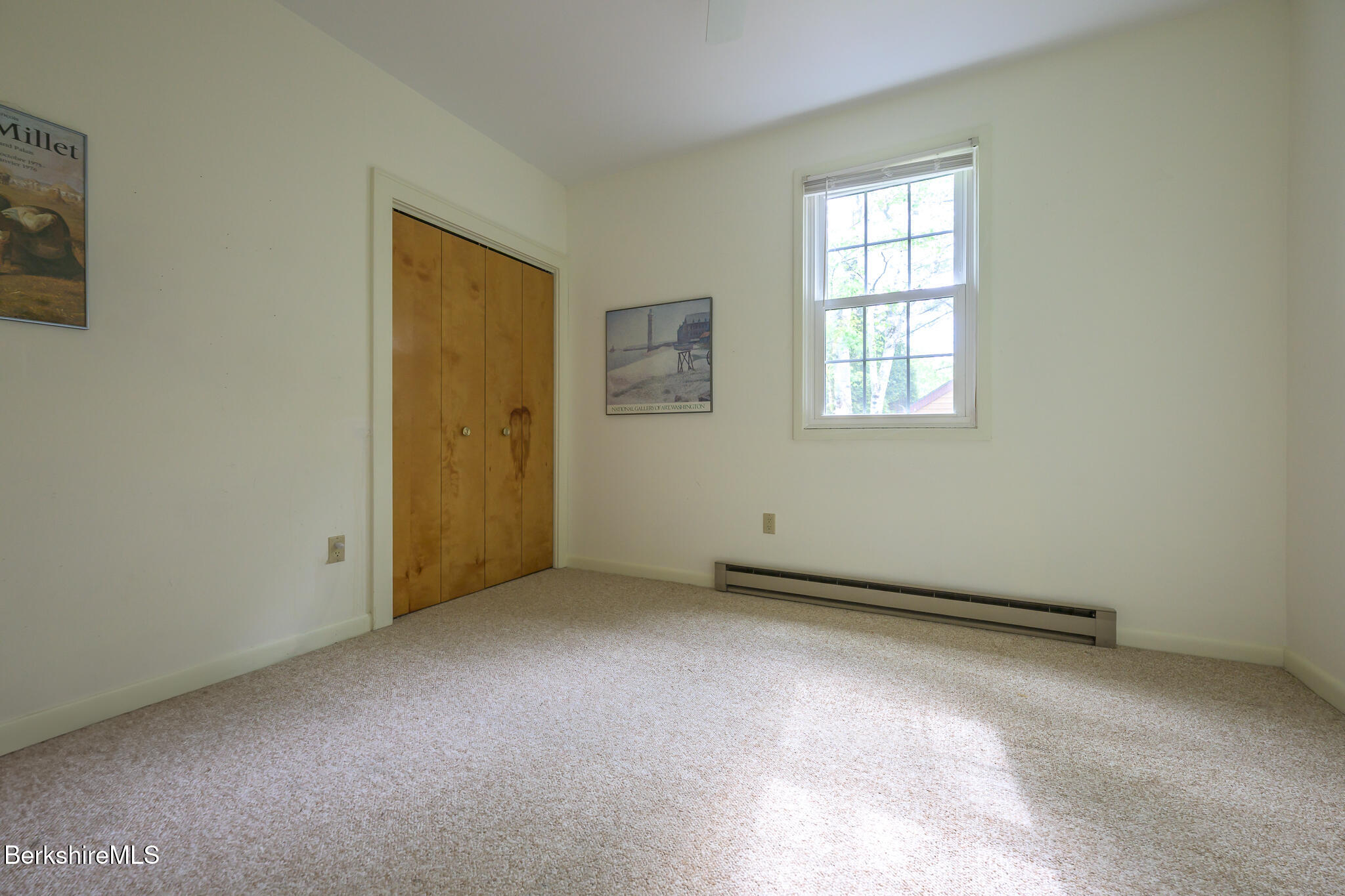 33 Interlaken Rd
