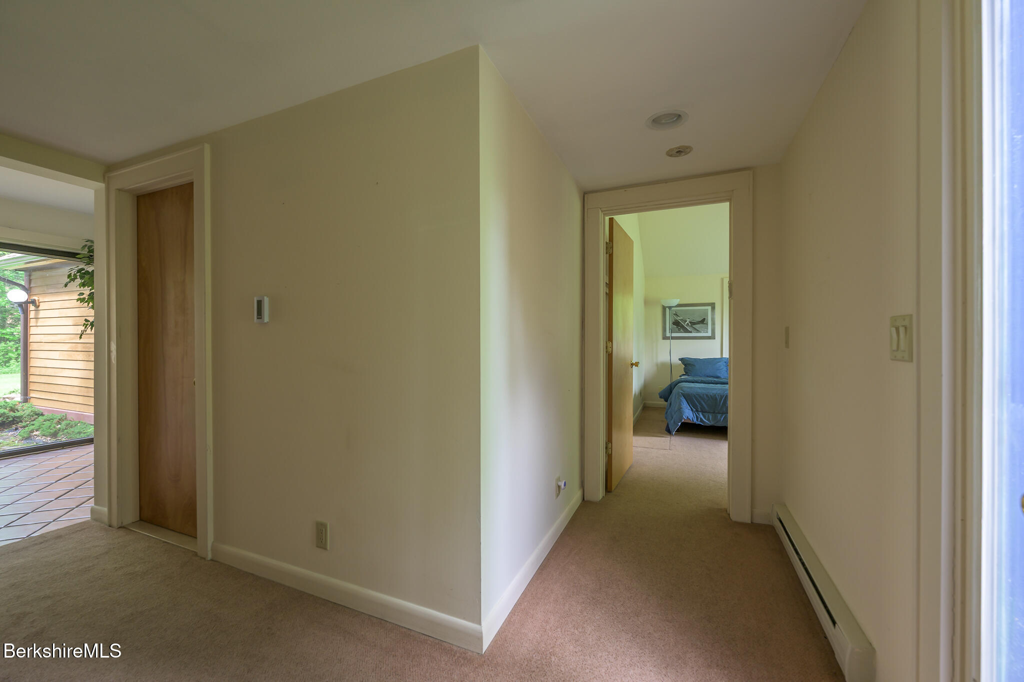 33 Interlaken Rd