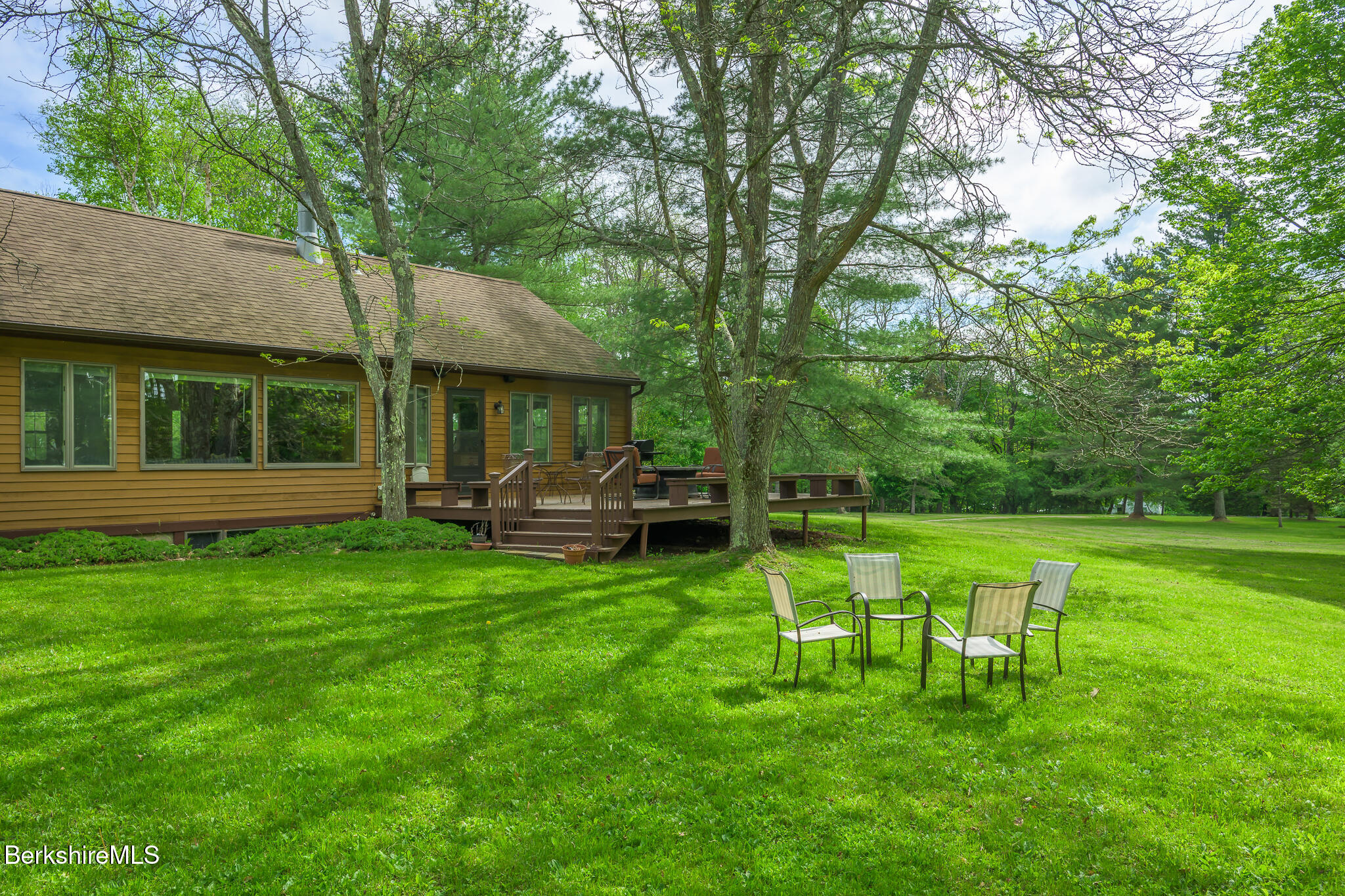 33 Interlaken Rd