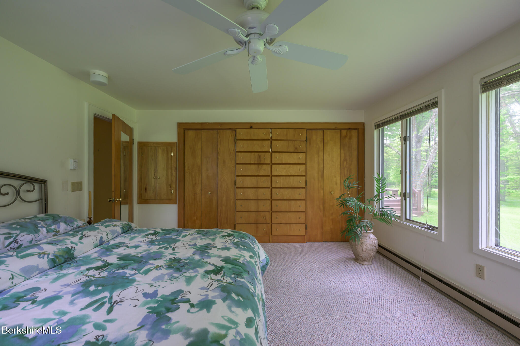 33 Interlaken Rd