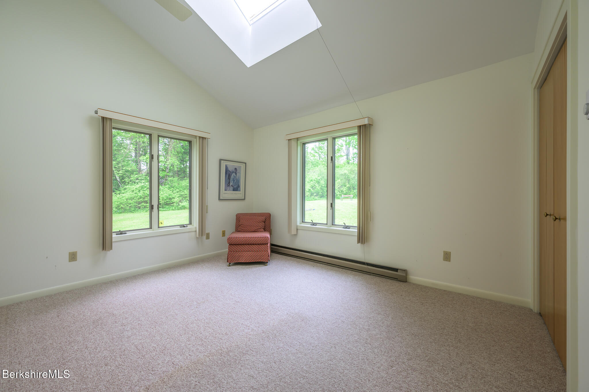 33 Interlaken Rd