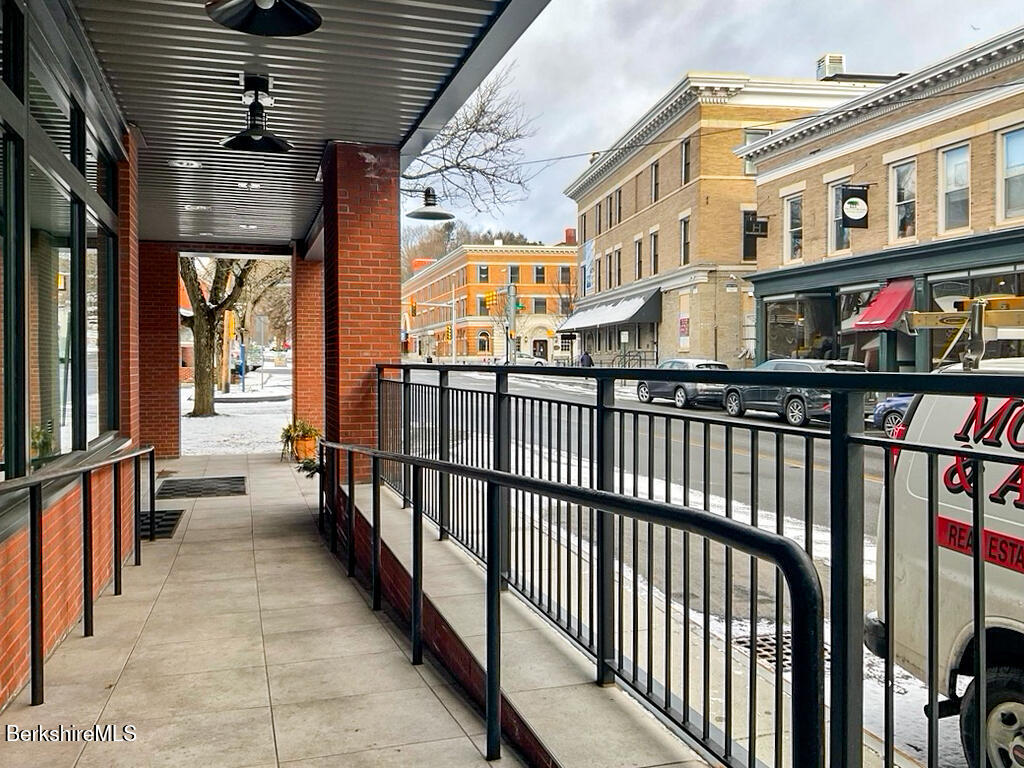 34 Bridge St