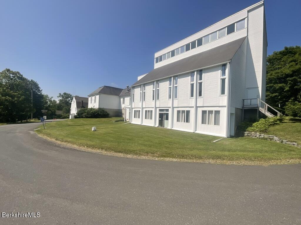 1515 State Rd