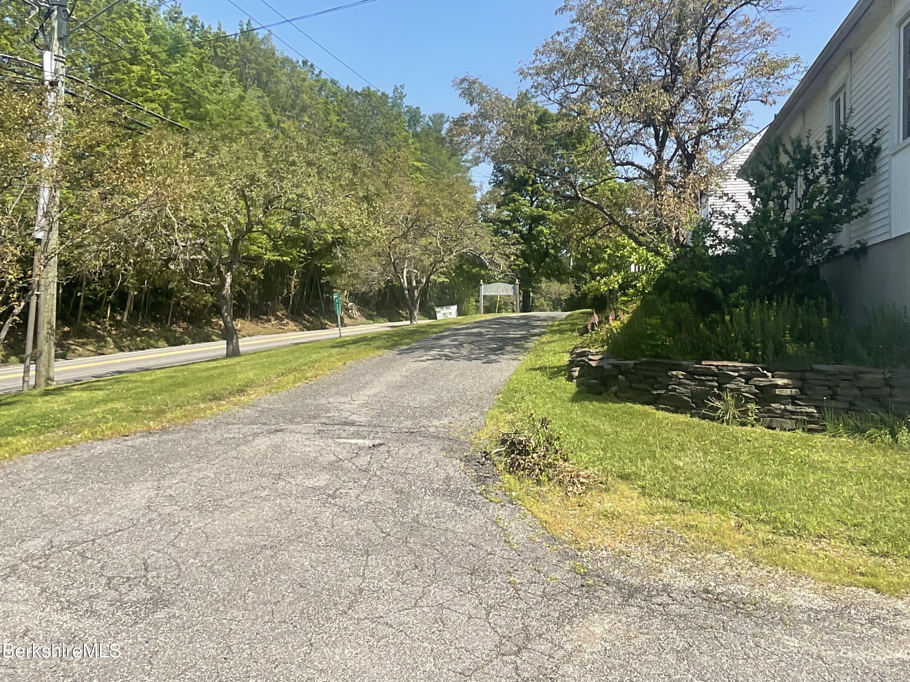1515 State Rd