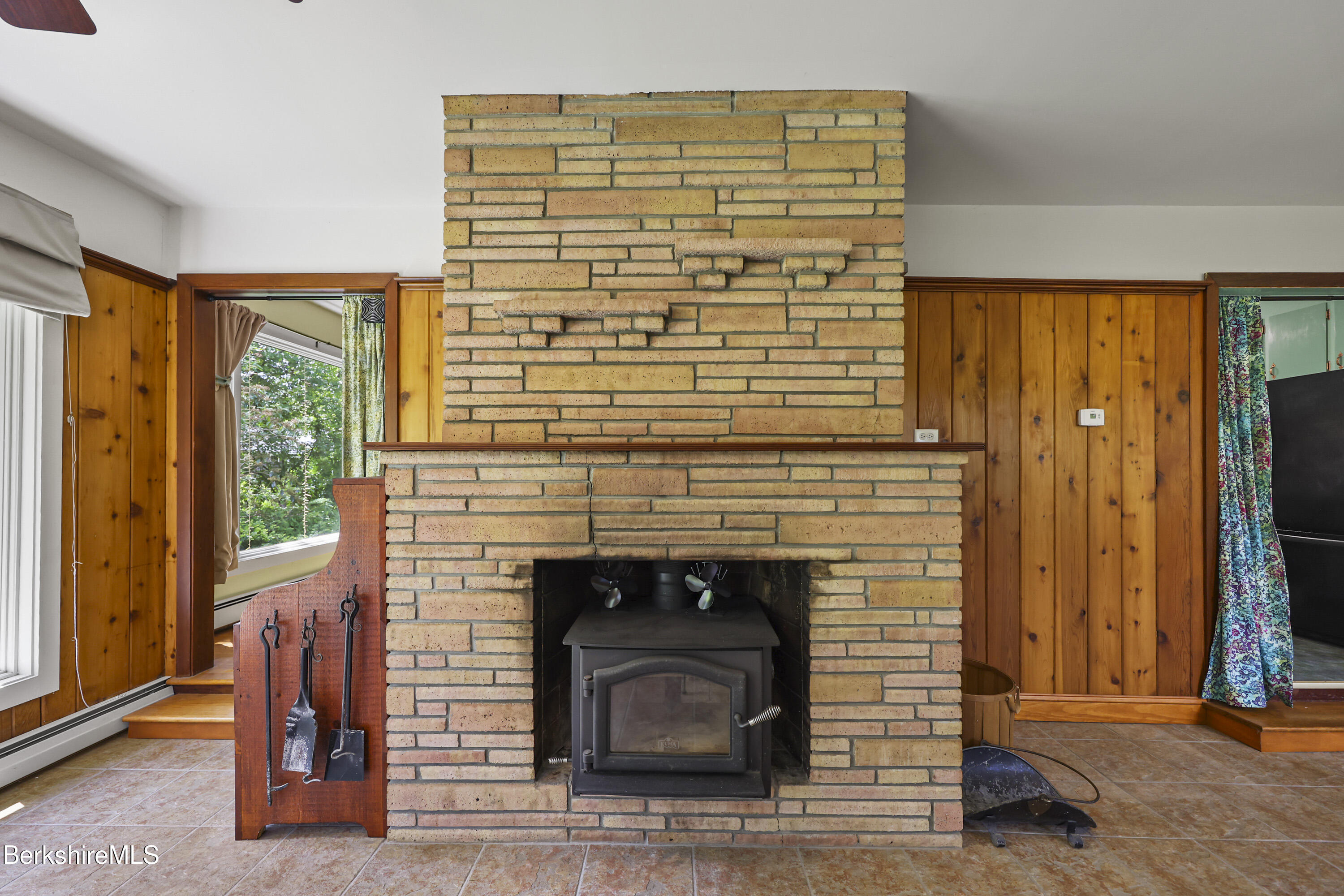 11 Squanto Rd