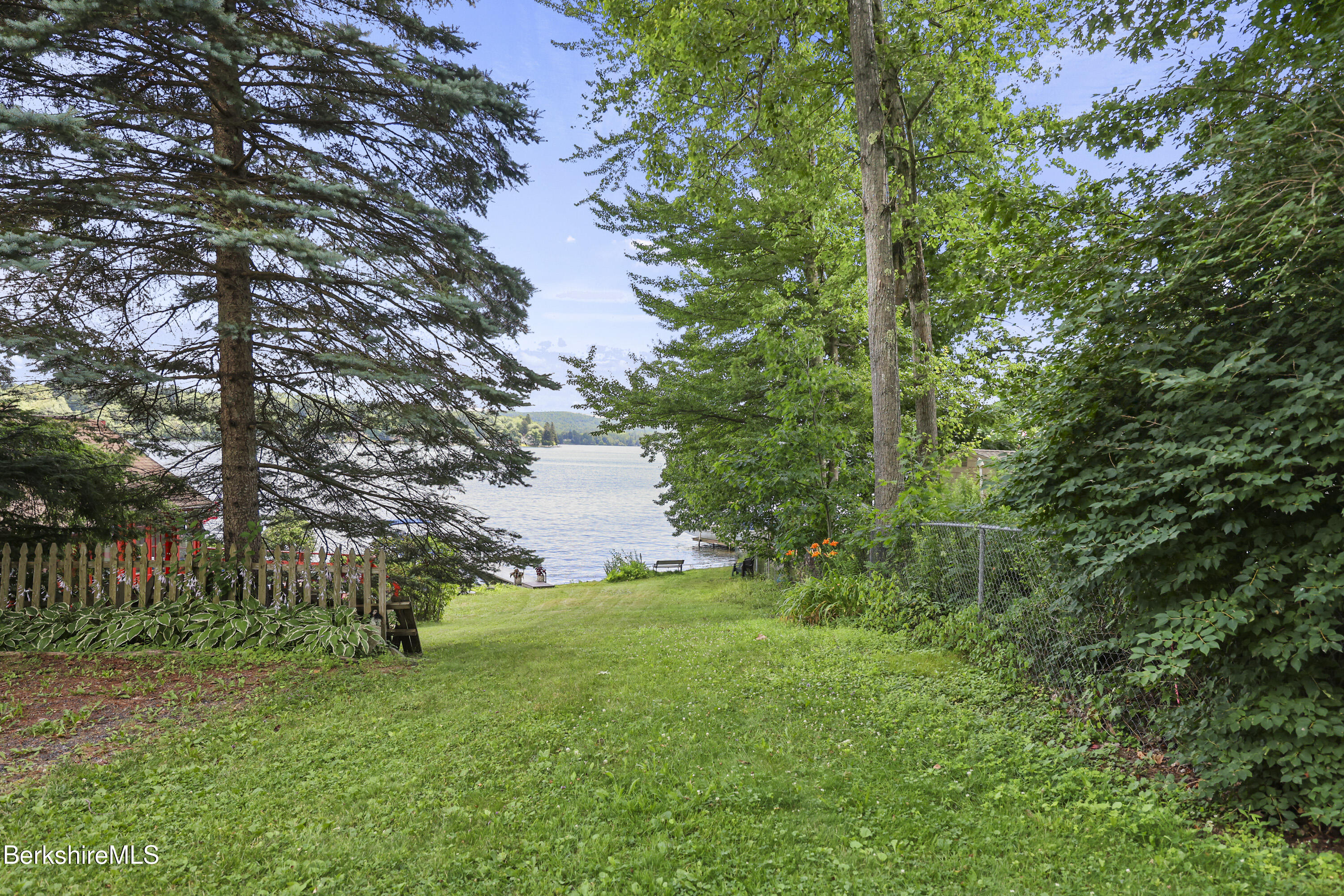 11 Squanto Rd