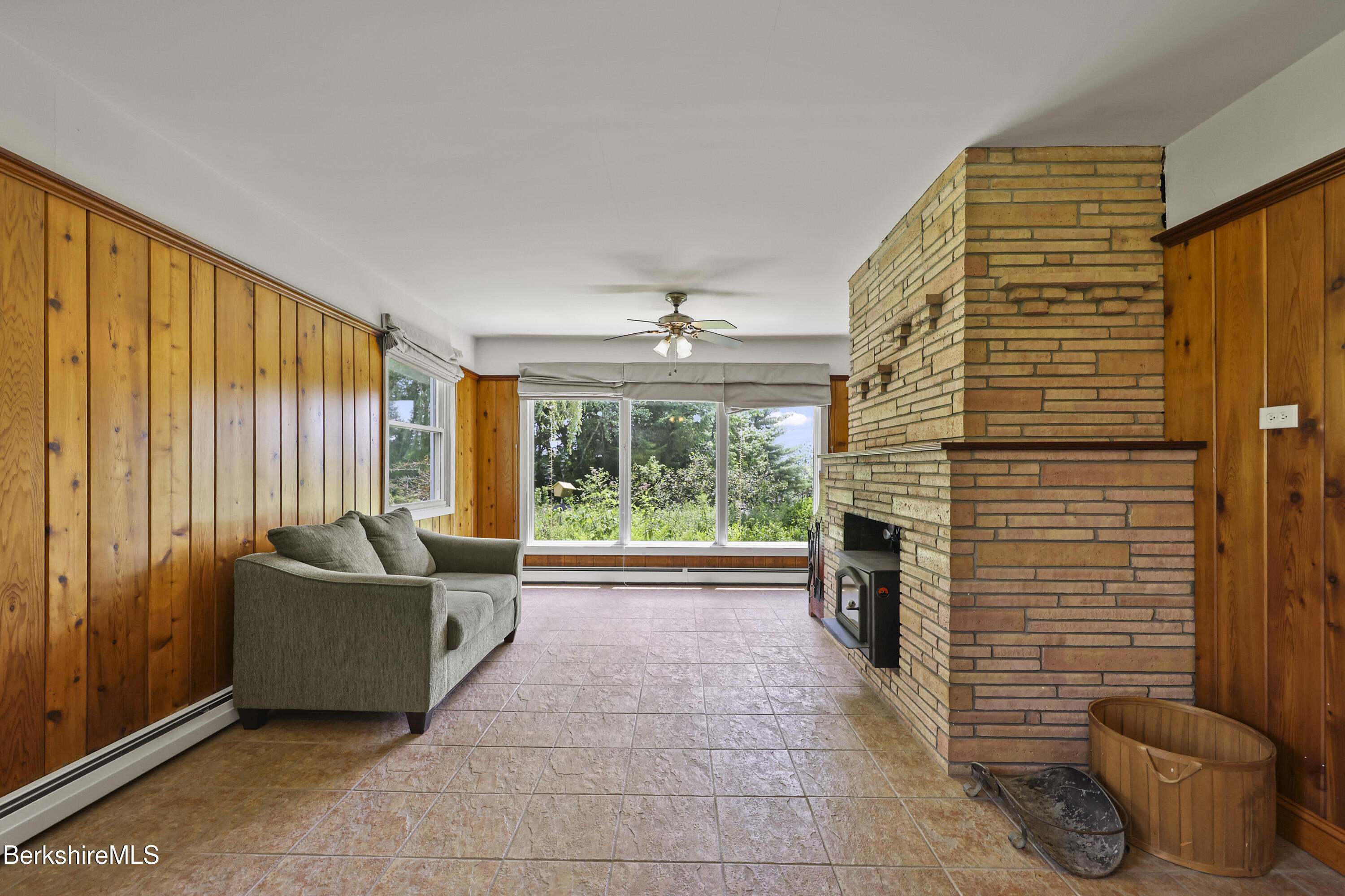 11 Squanto Rd