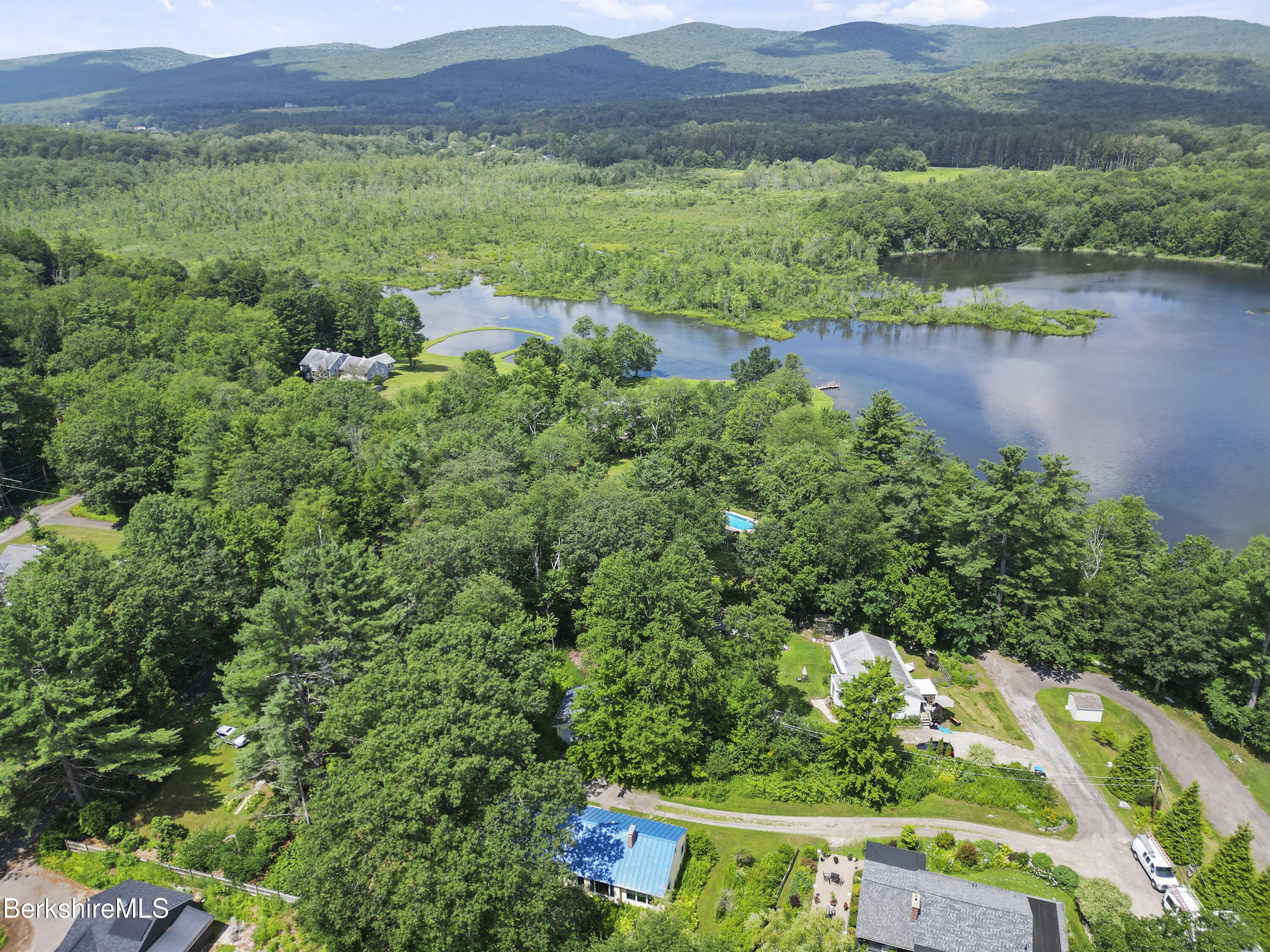 11 Squanto Rd
