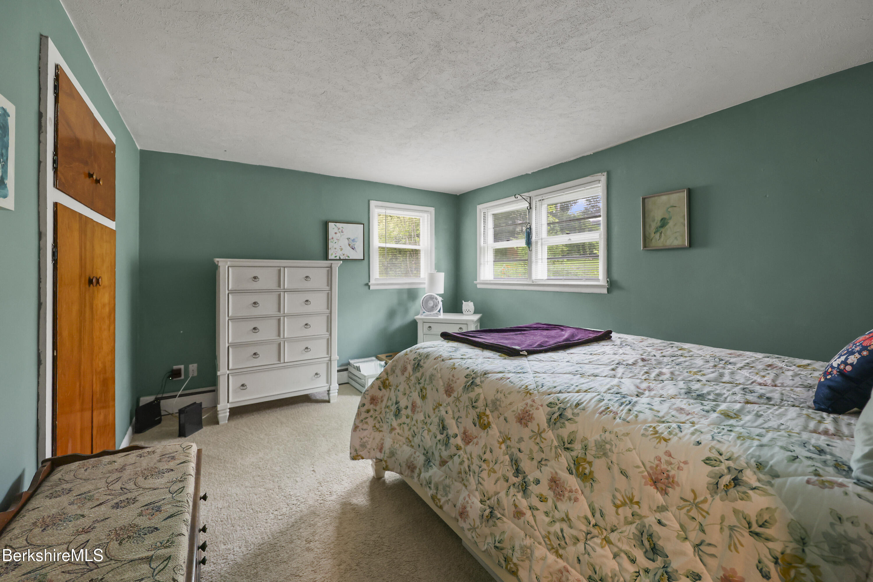 72 Meadowview Dr