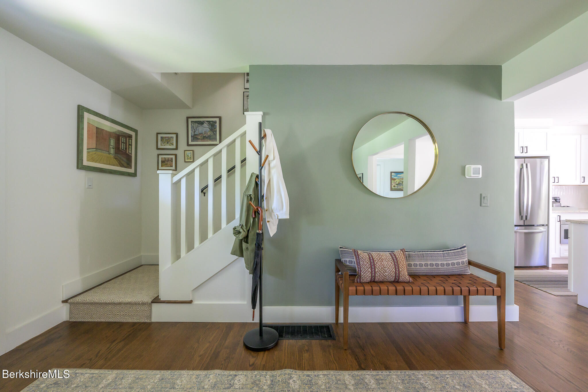 33 Brunell Ave