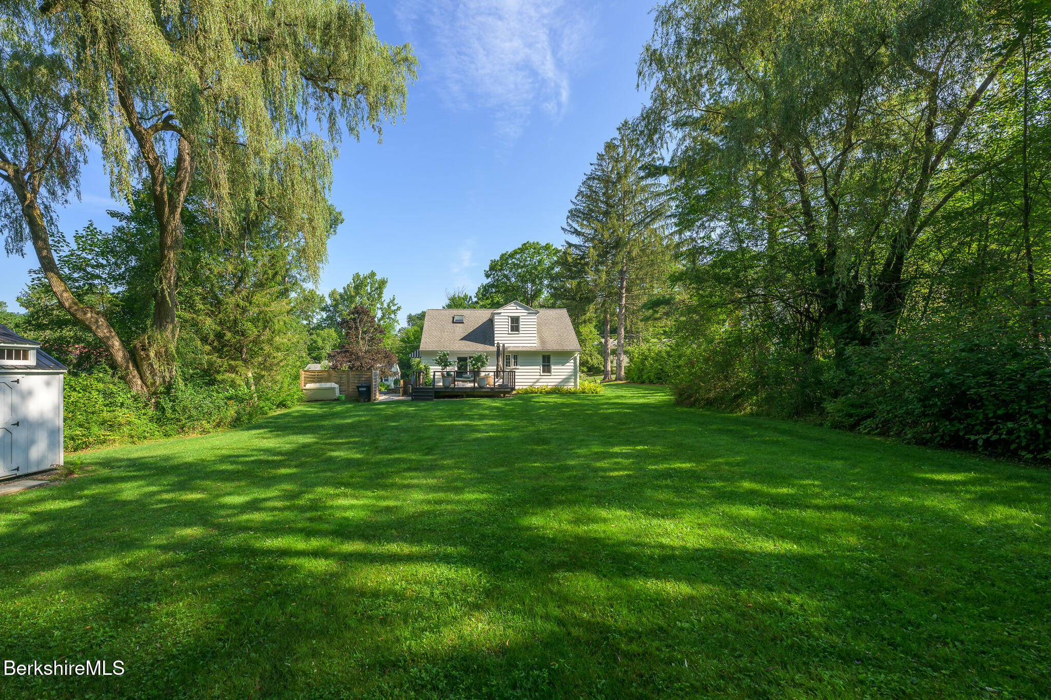 33 Brunell Ave