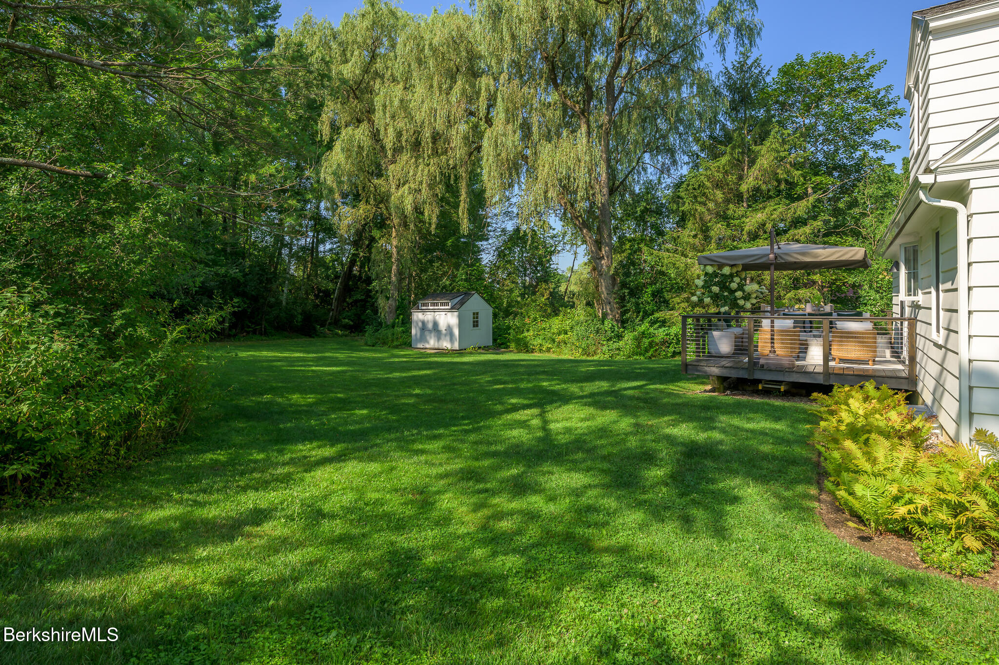 33 Brunell Ave