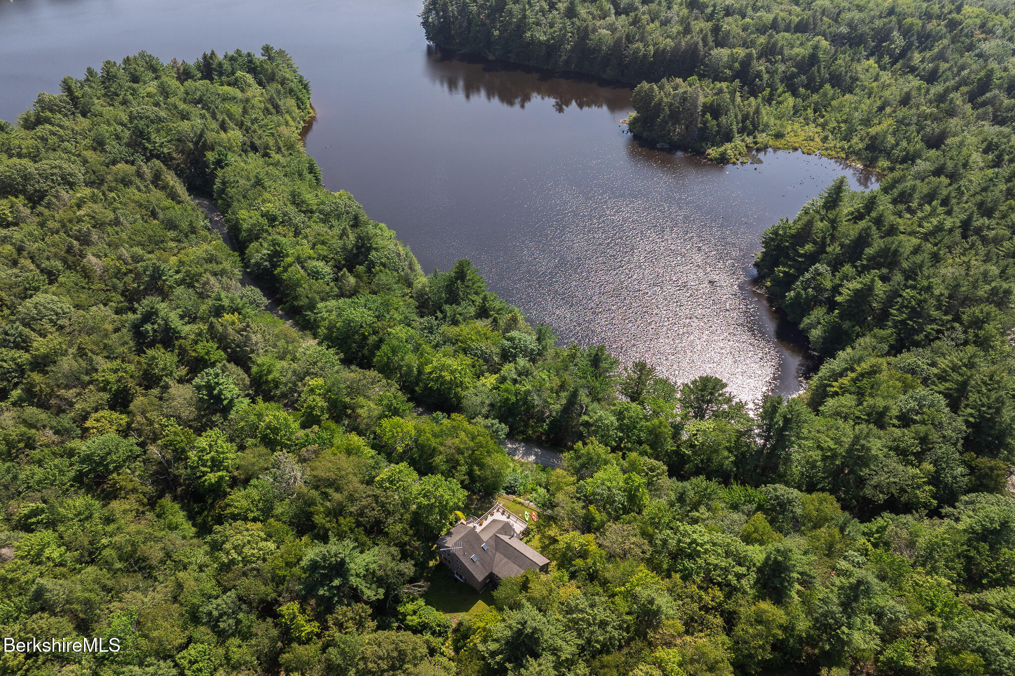 138 Seneca Dr