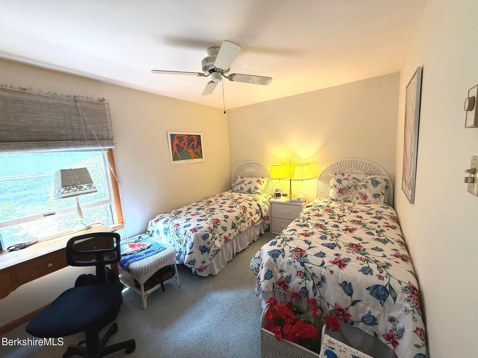 58 Evergreen Rd