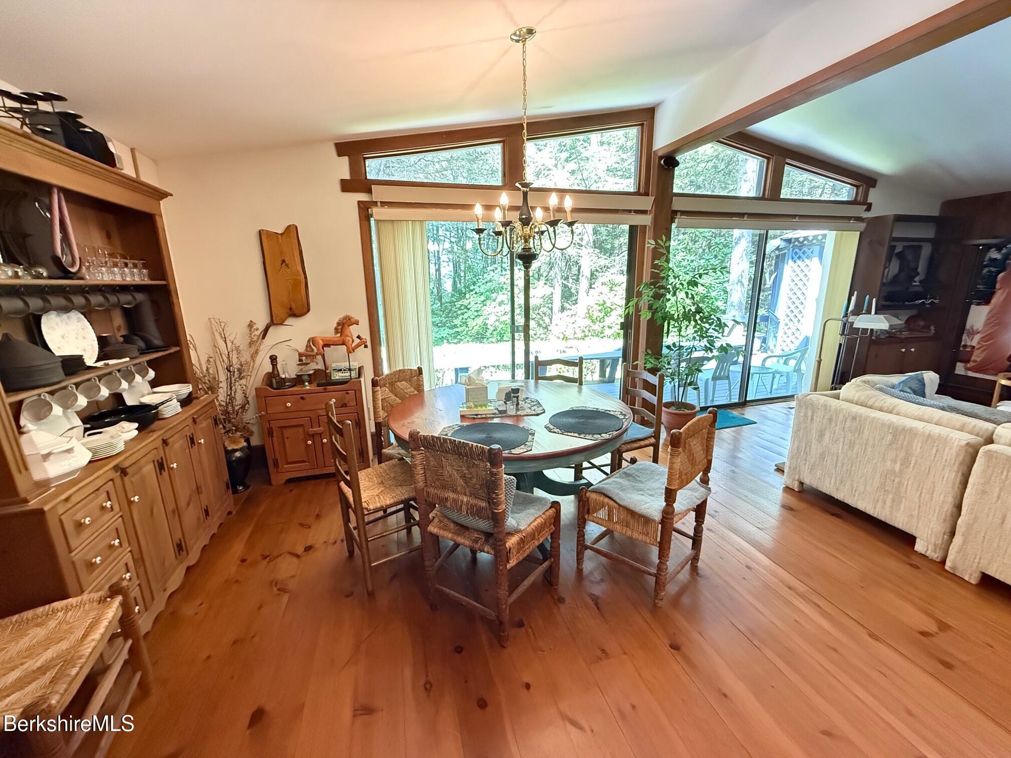 58 Evergreen Rd