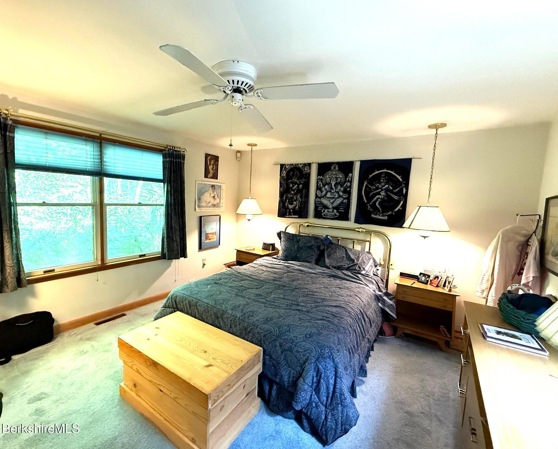 58 Evergreen Rd