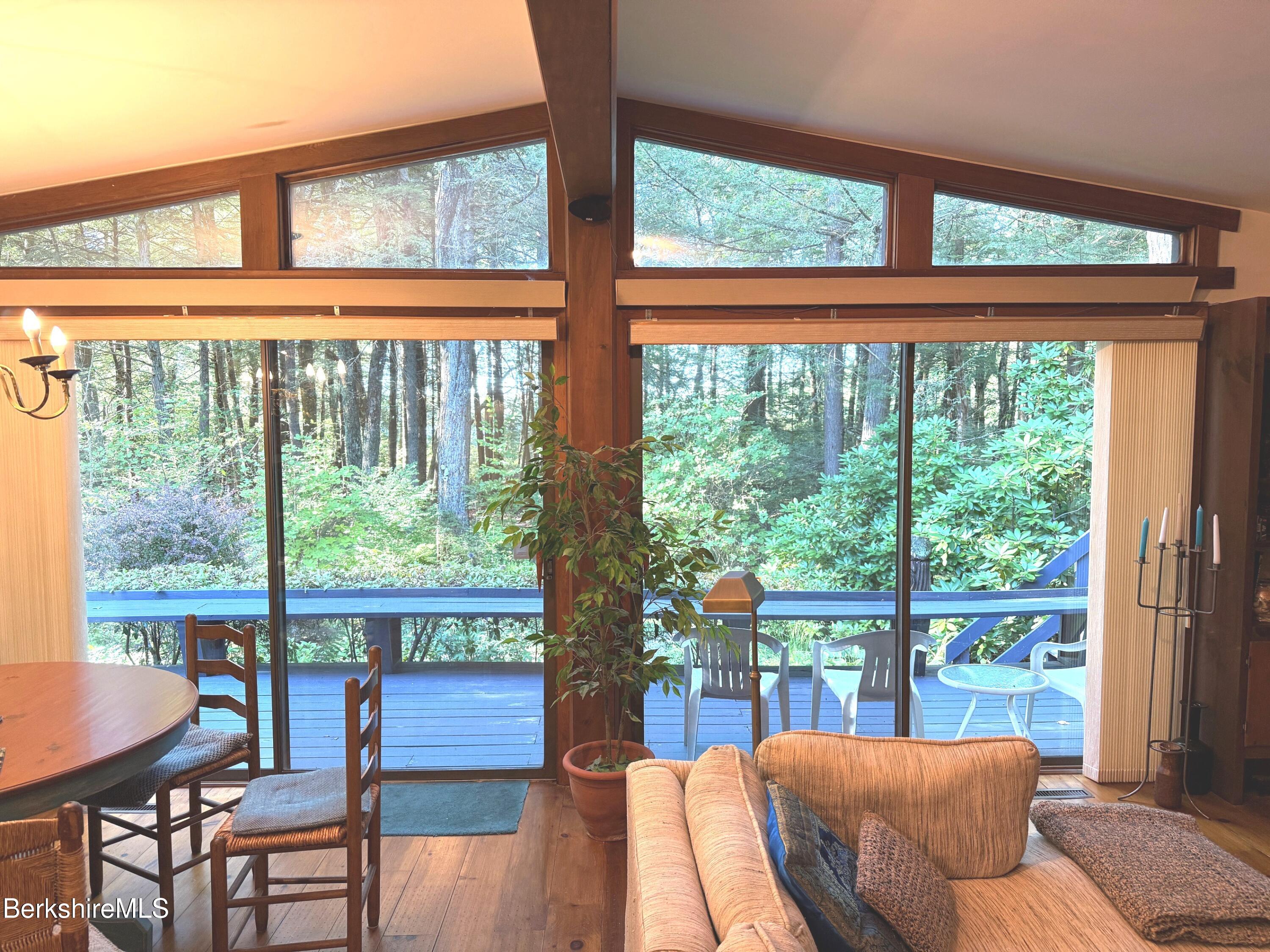 58 Evergreen Rd