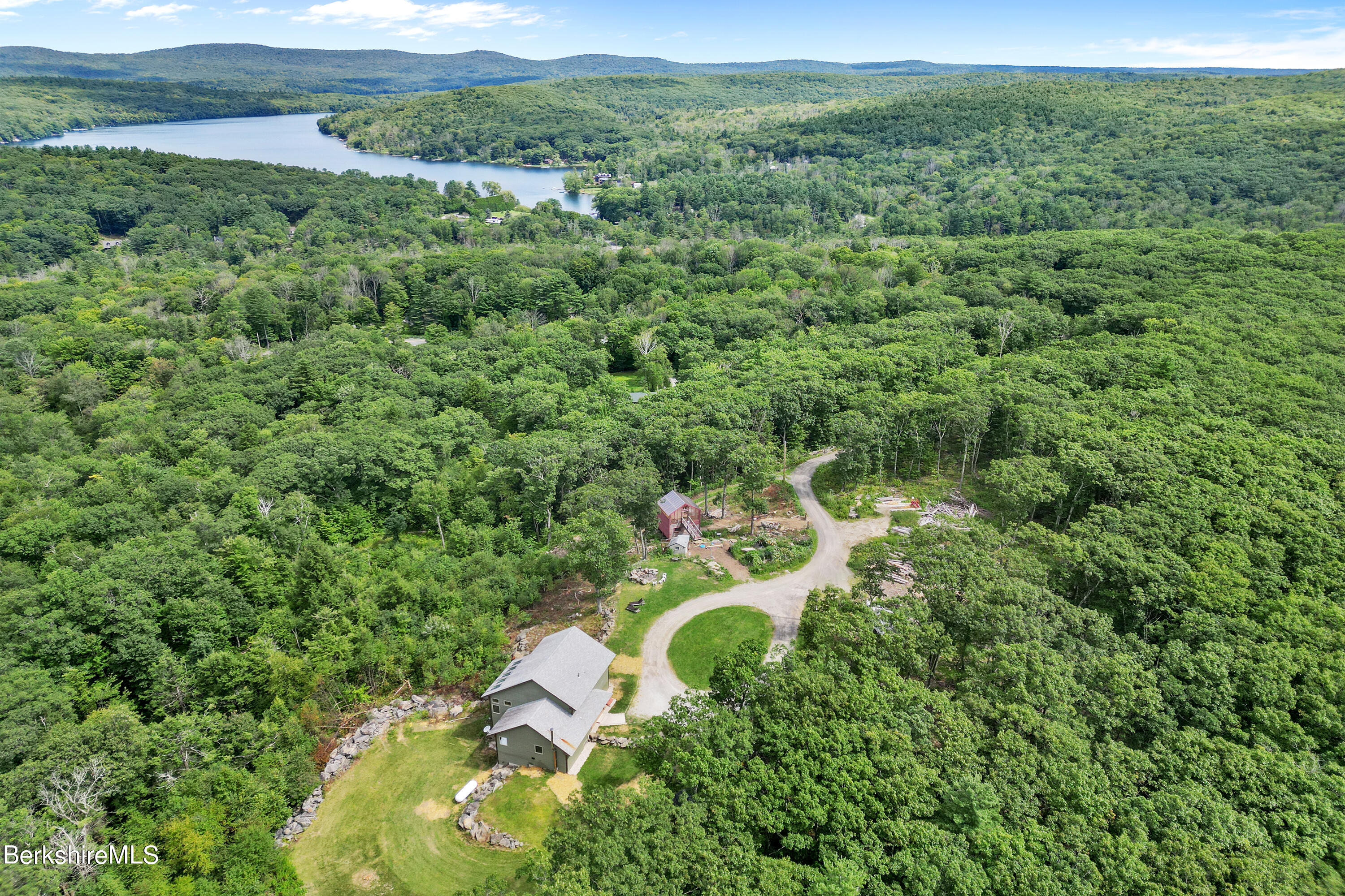 26 A Stonebridge Way