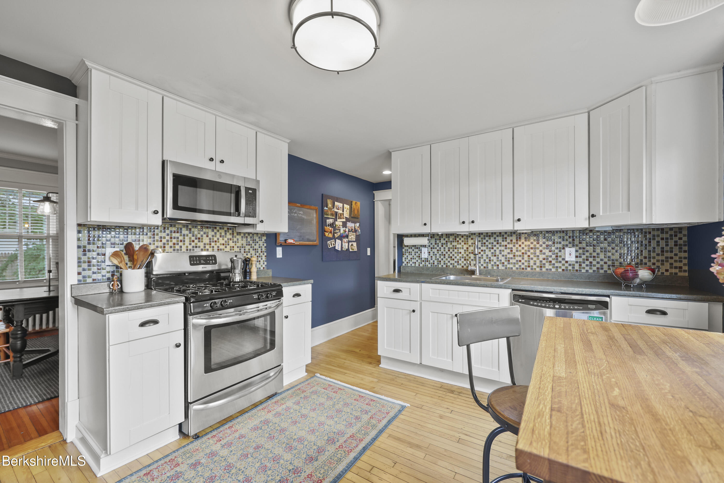75 Livingston Ave