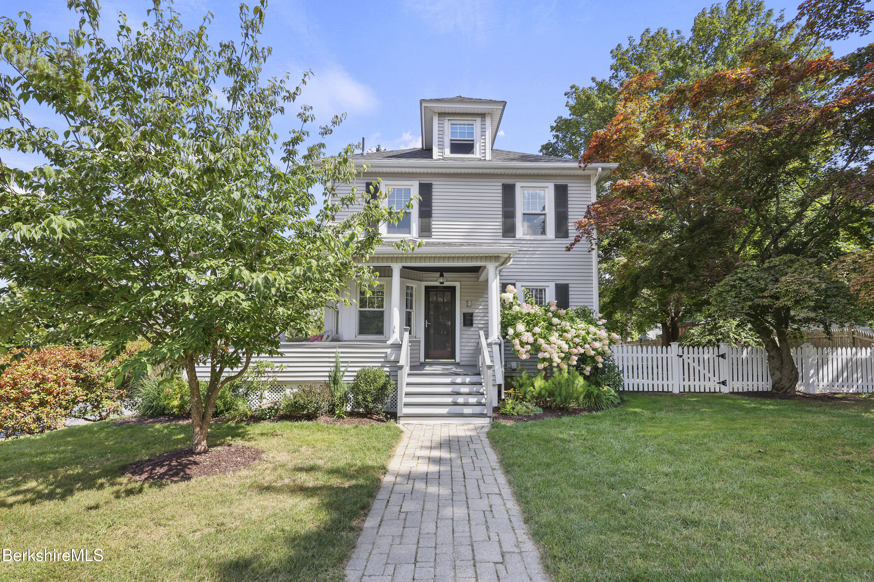 75 Livingston Ave