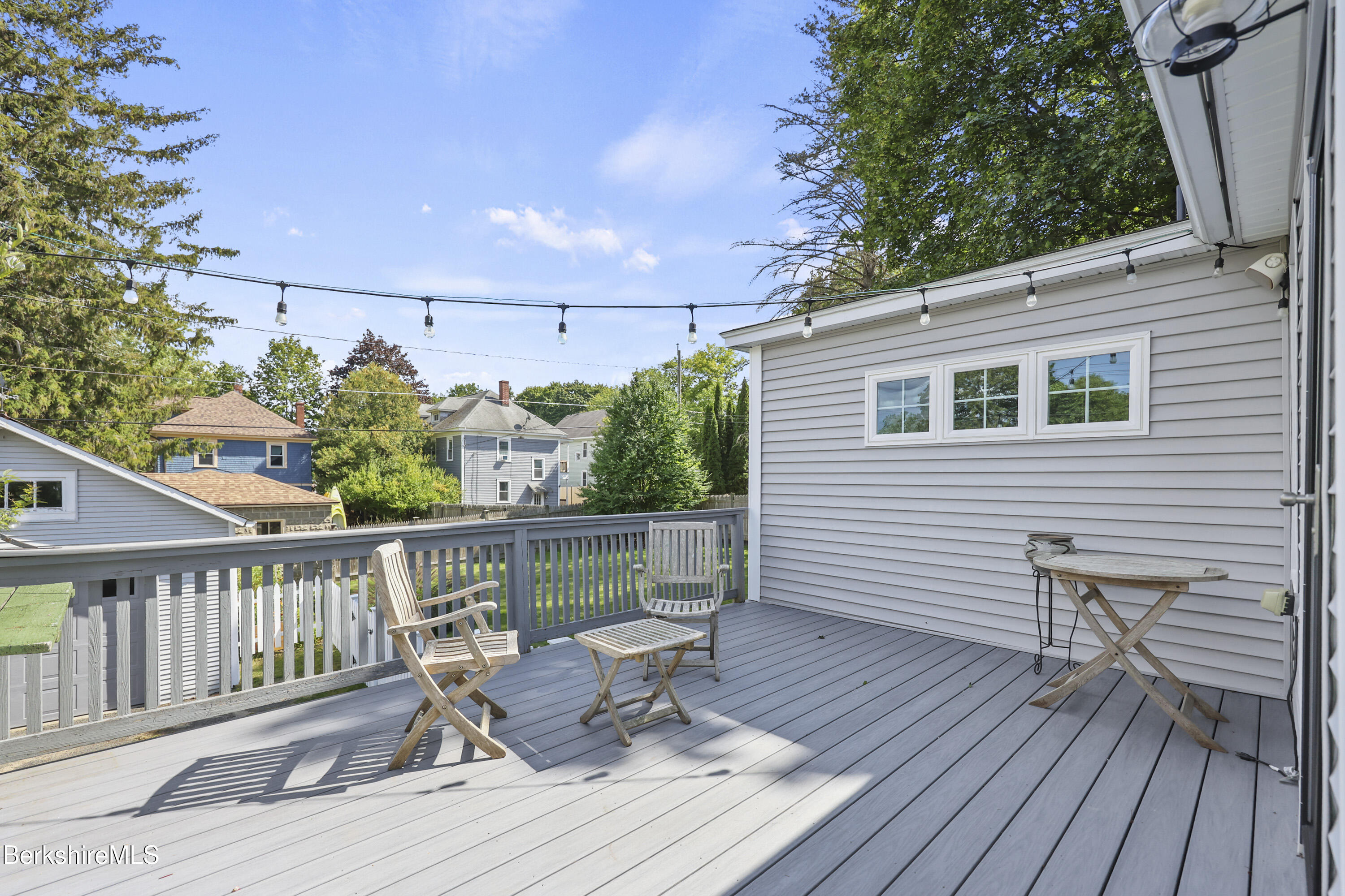 75 Livingston Ave