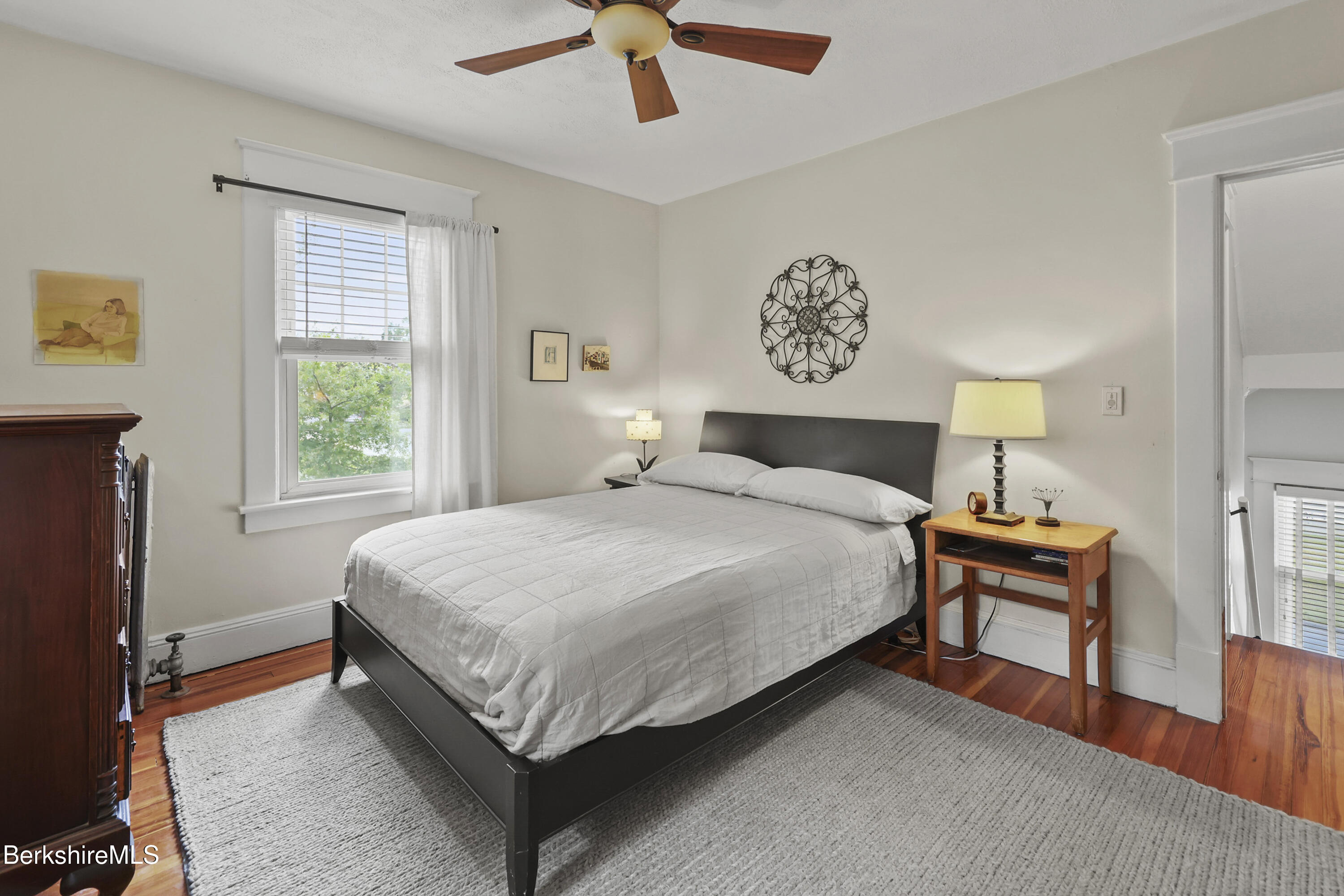 75 Livingston Ave