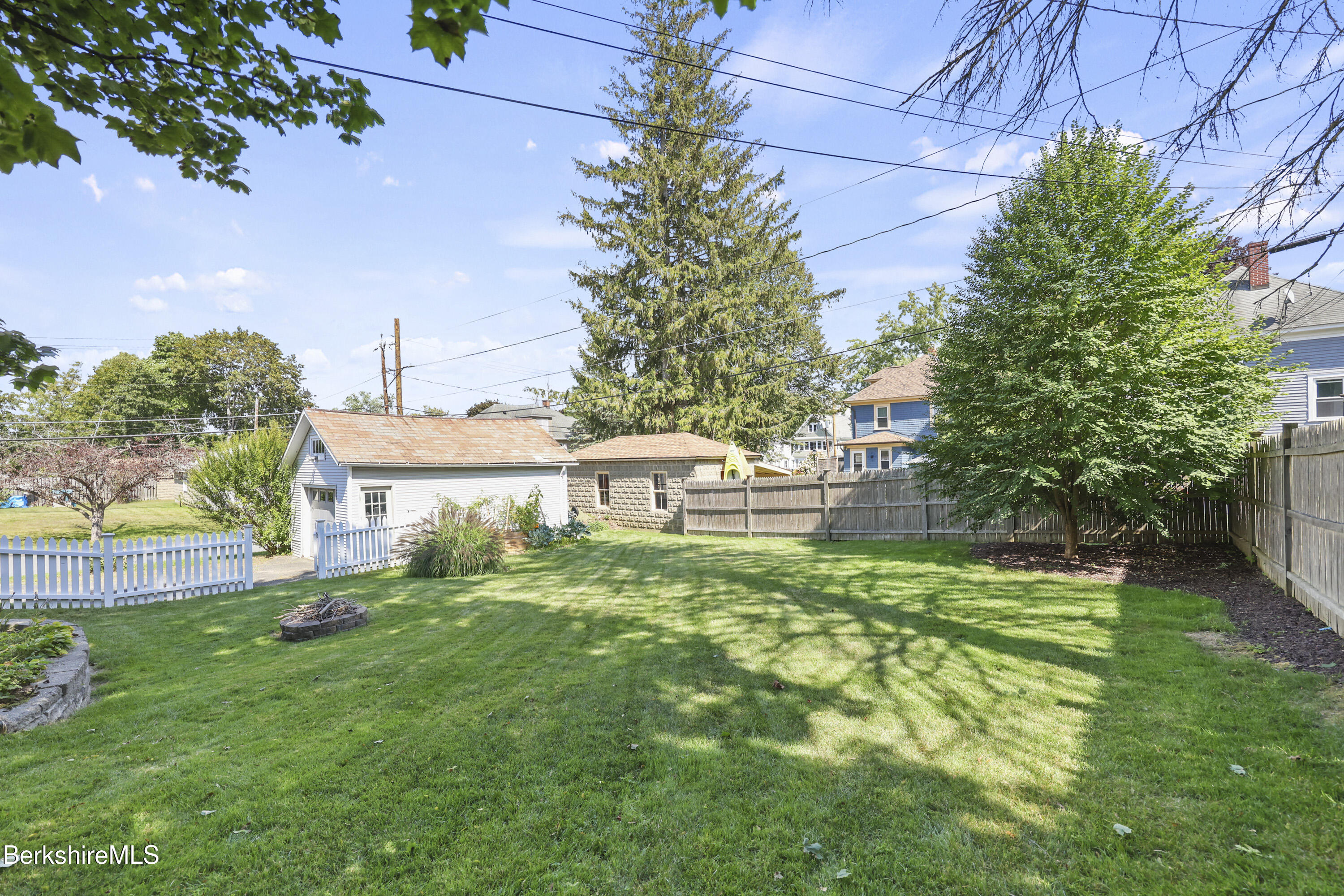 75 Livingston Ave