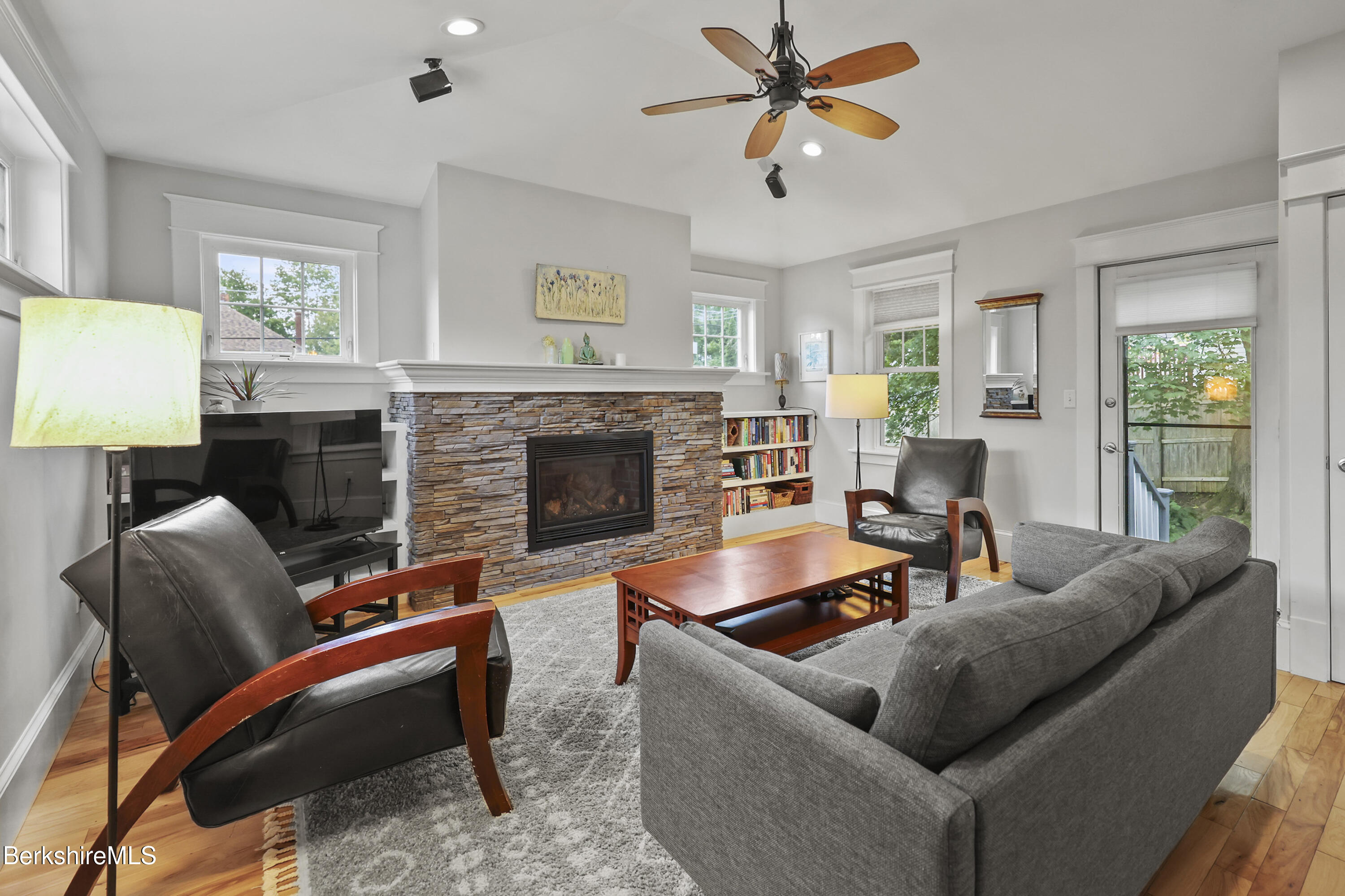 75 Livingston Ave