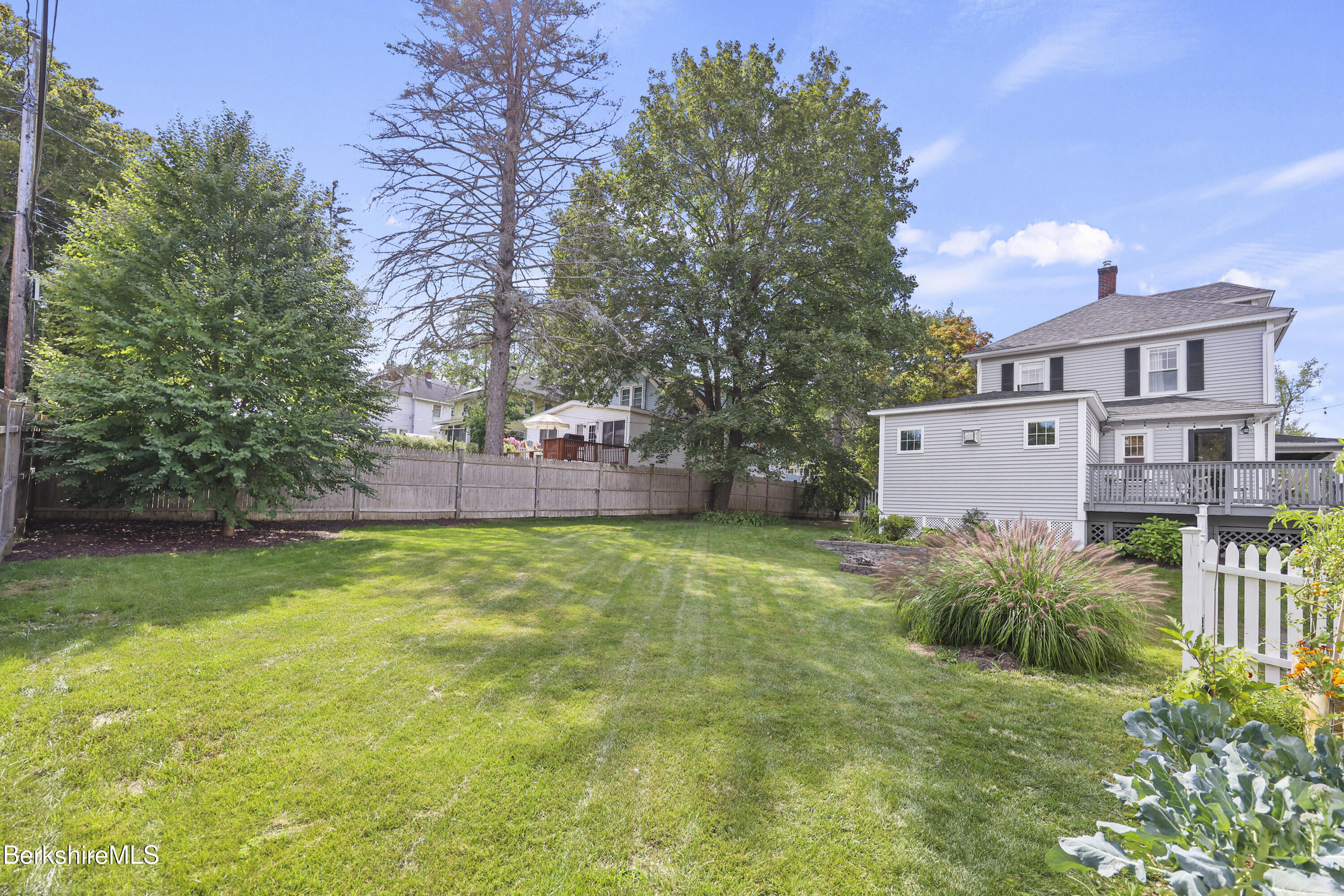 75 Livingston Ave