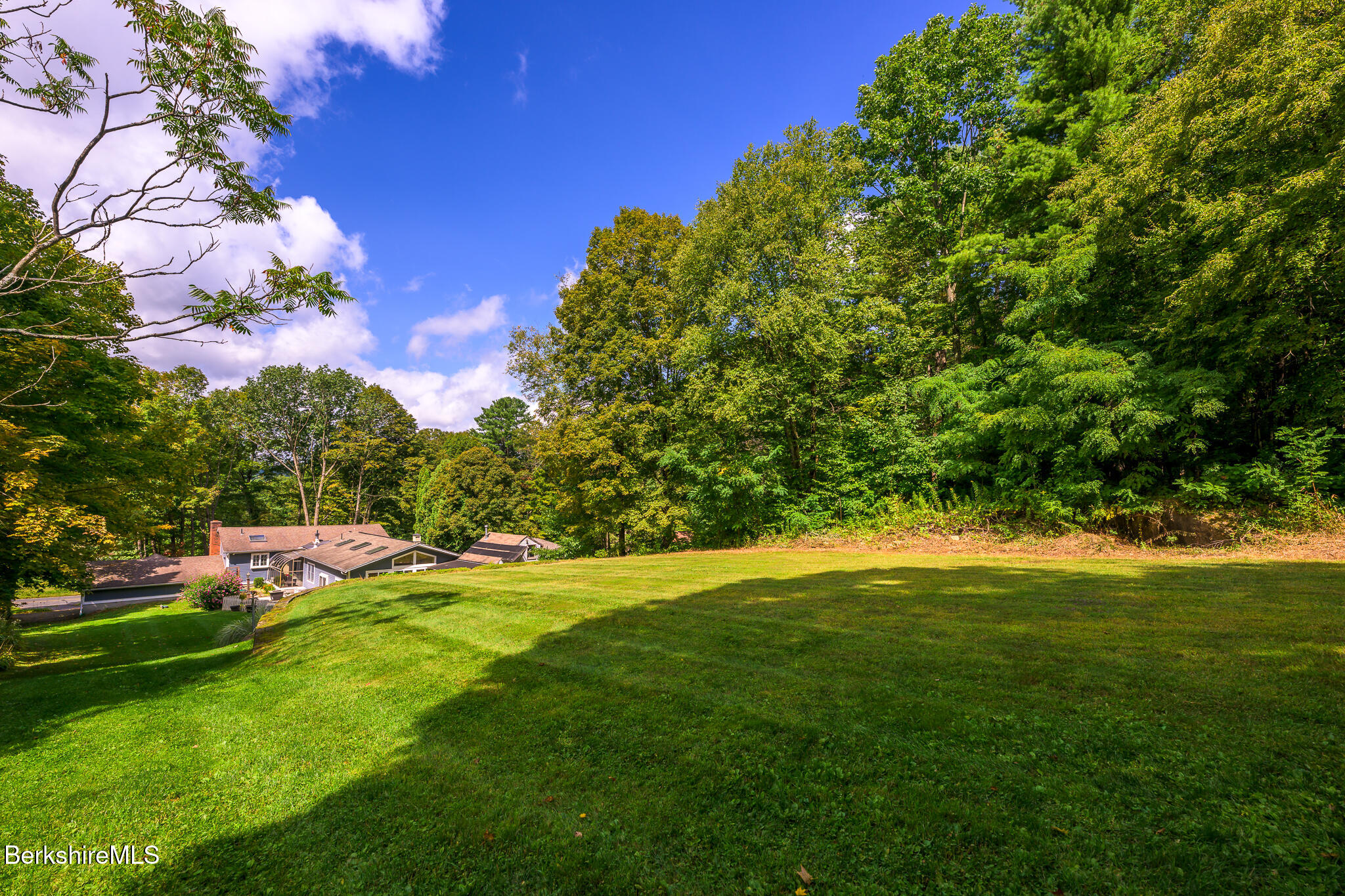 851 New Lenox Rd