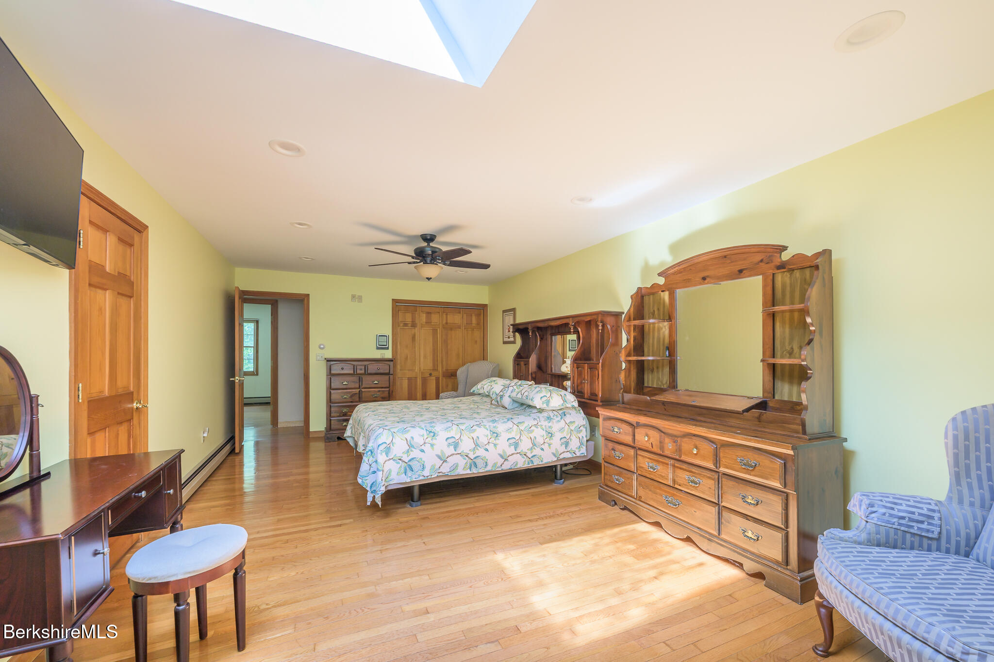 851 New Lenox Rd