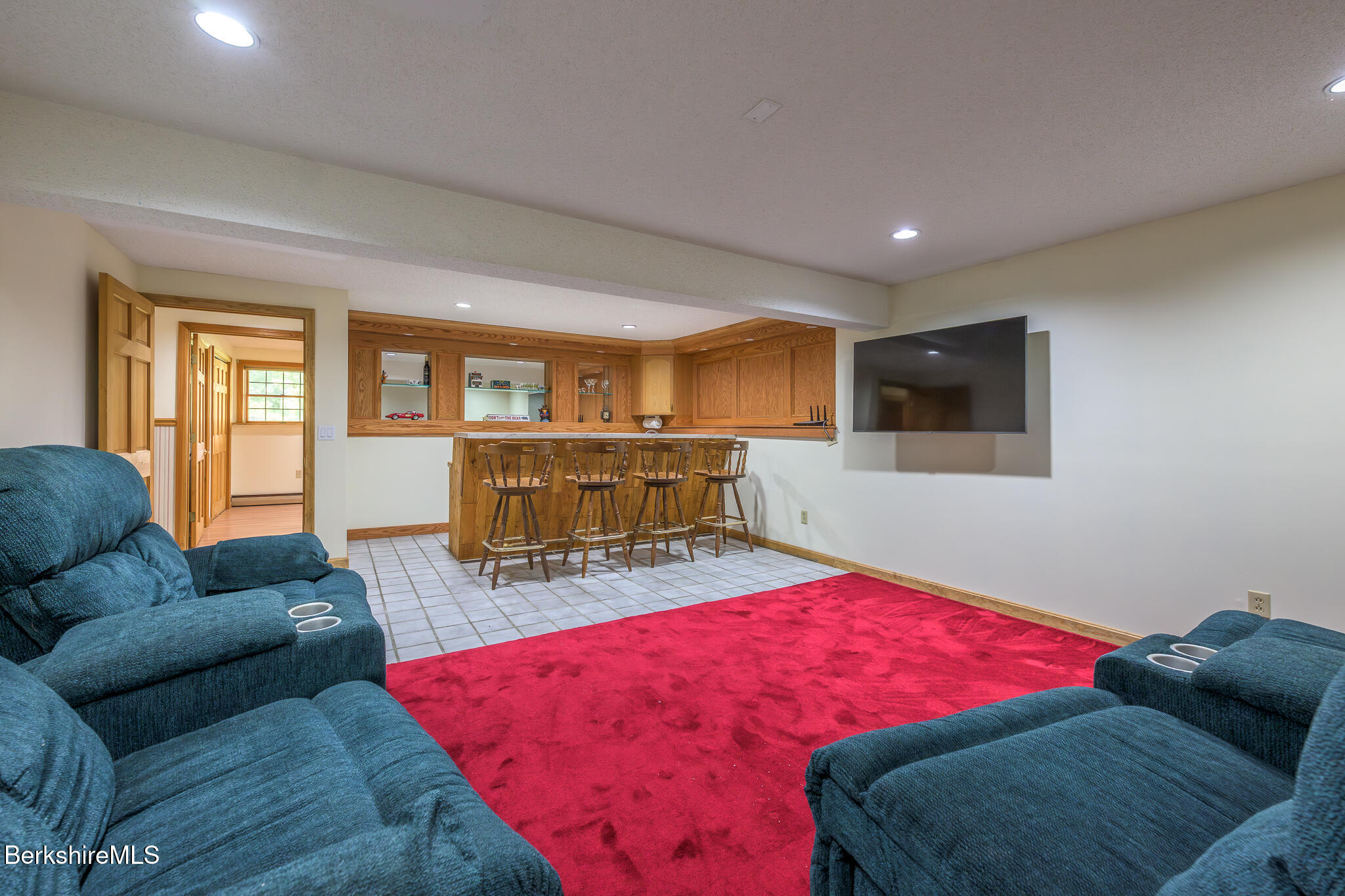 851 New Lenox Rd