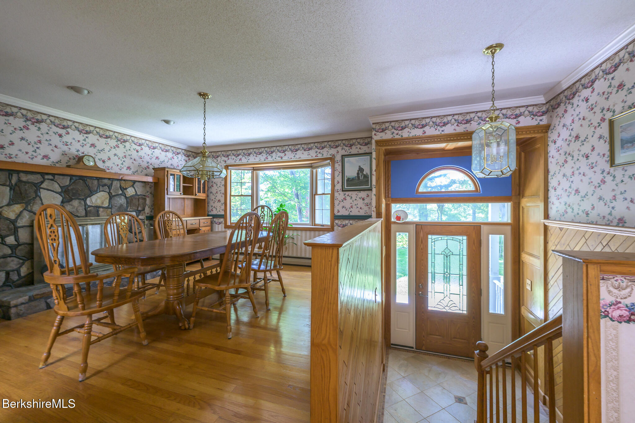 851 New Lenox Rd