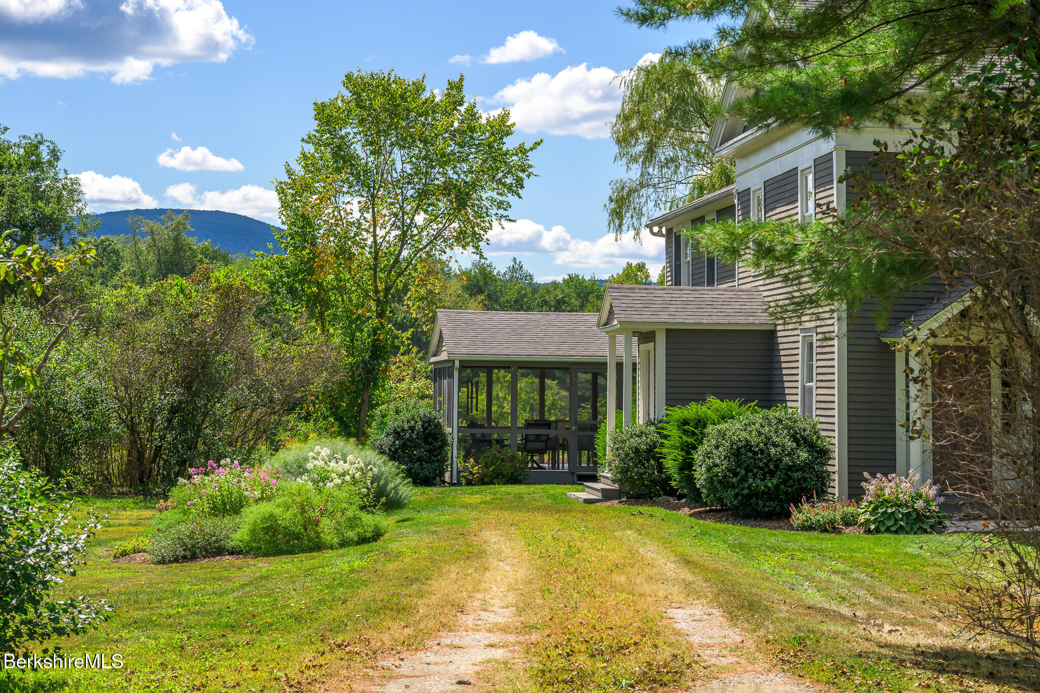 51 Albany Rd