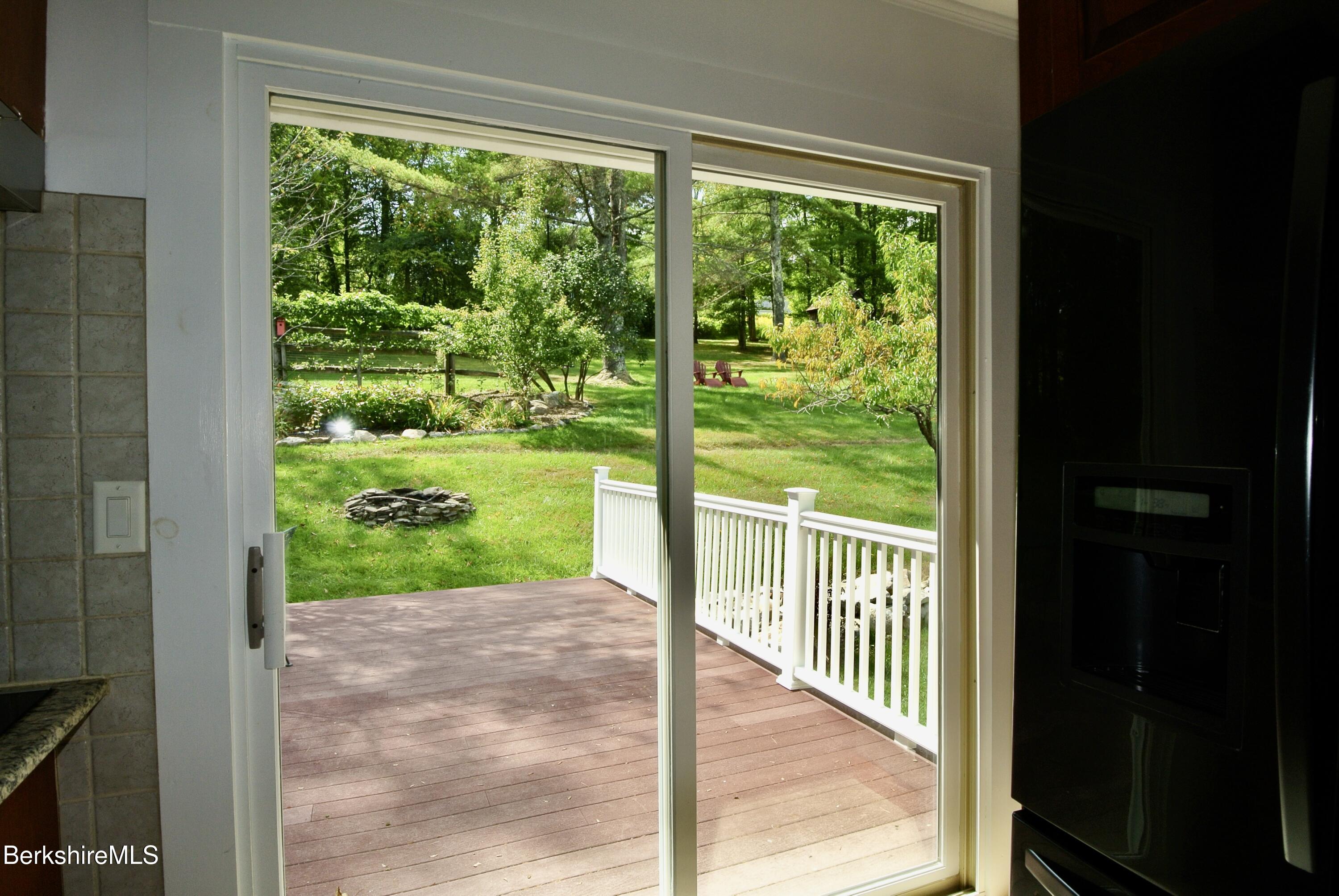 7 Abbey Hill Dr