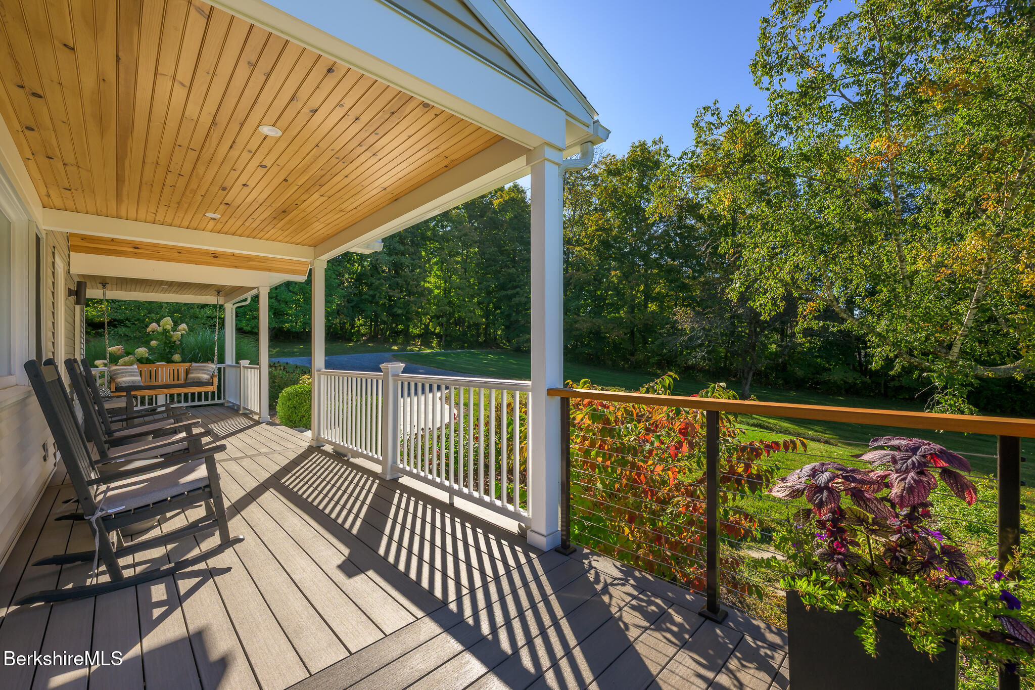 7 Maple View Dr