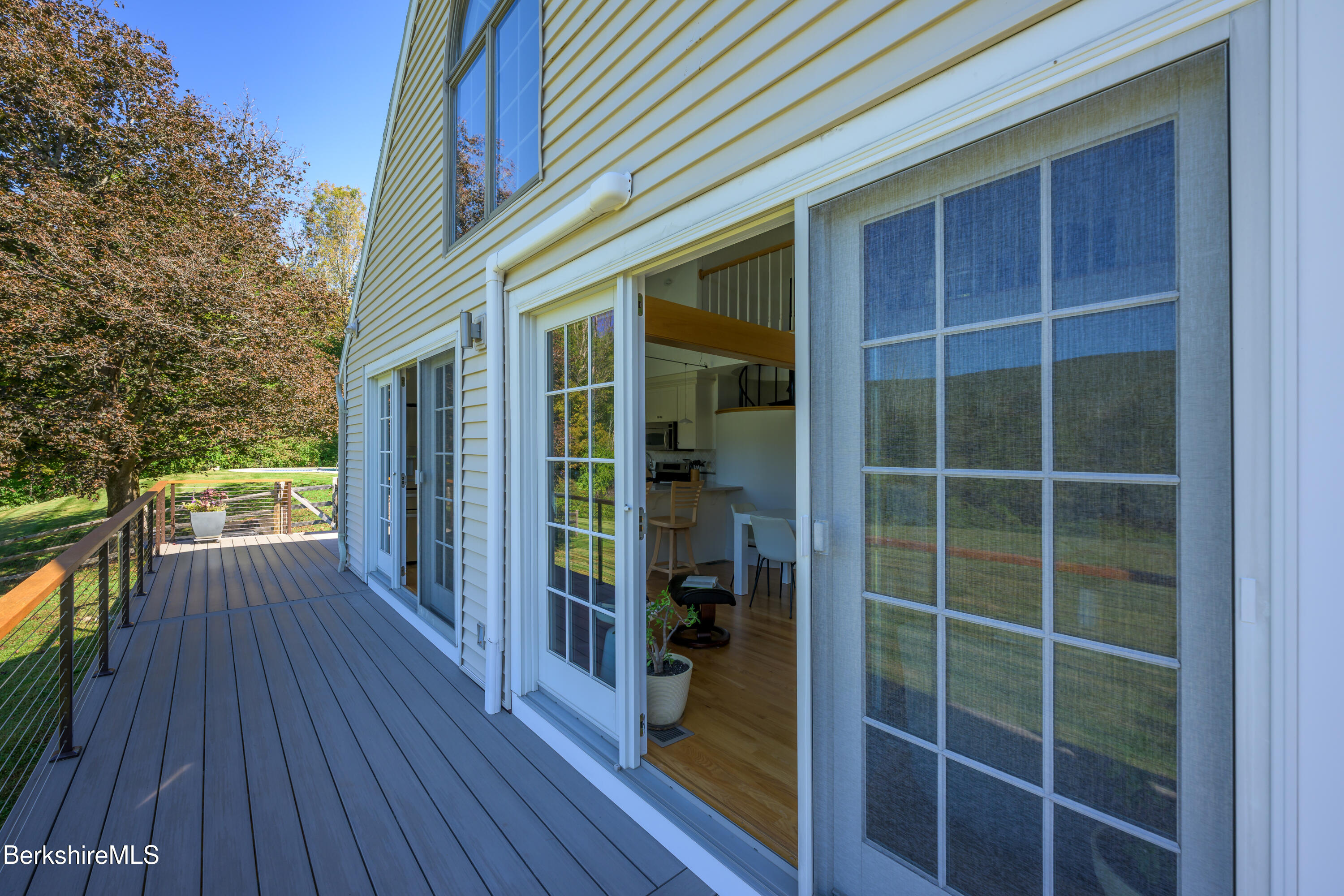 7 Maple View Dr