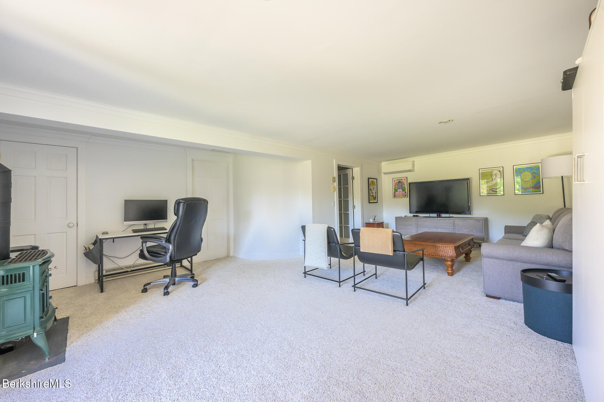 7 Maple View Dr