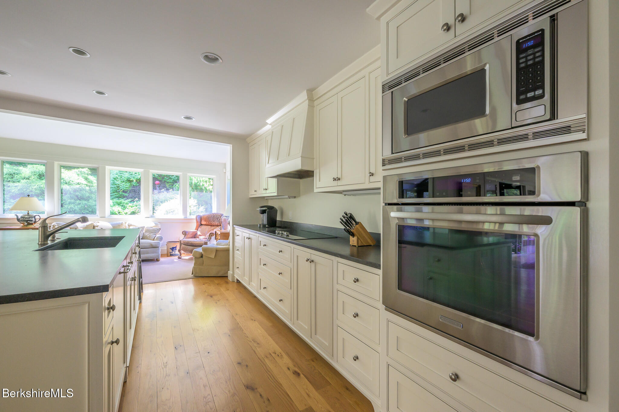 91 Undermountain Rd