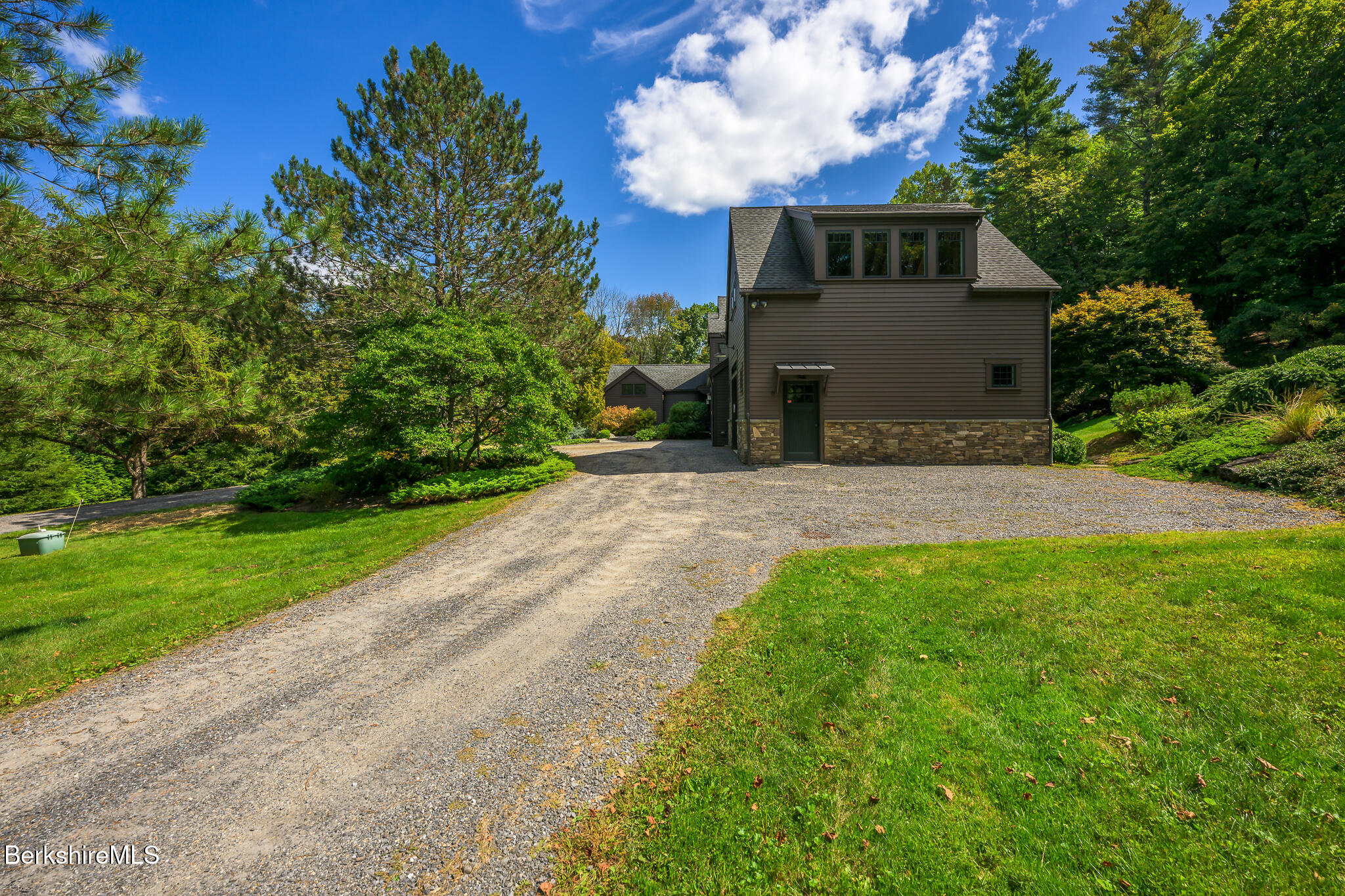 91 Undermountain Rd
