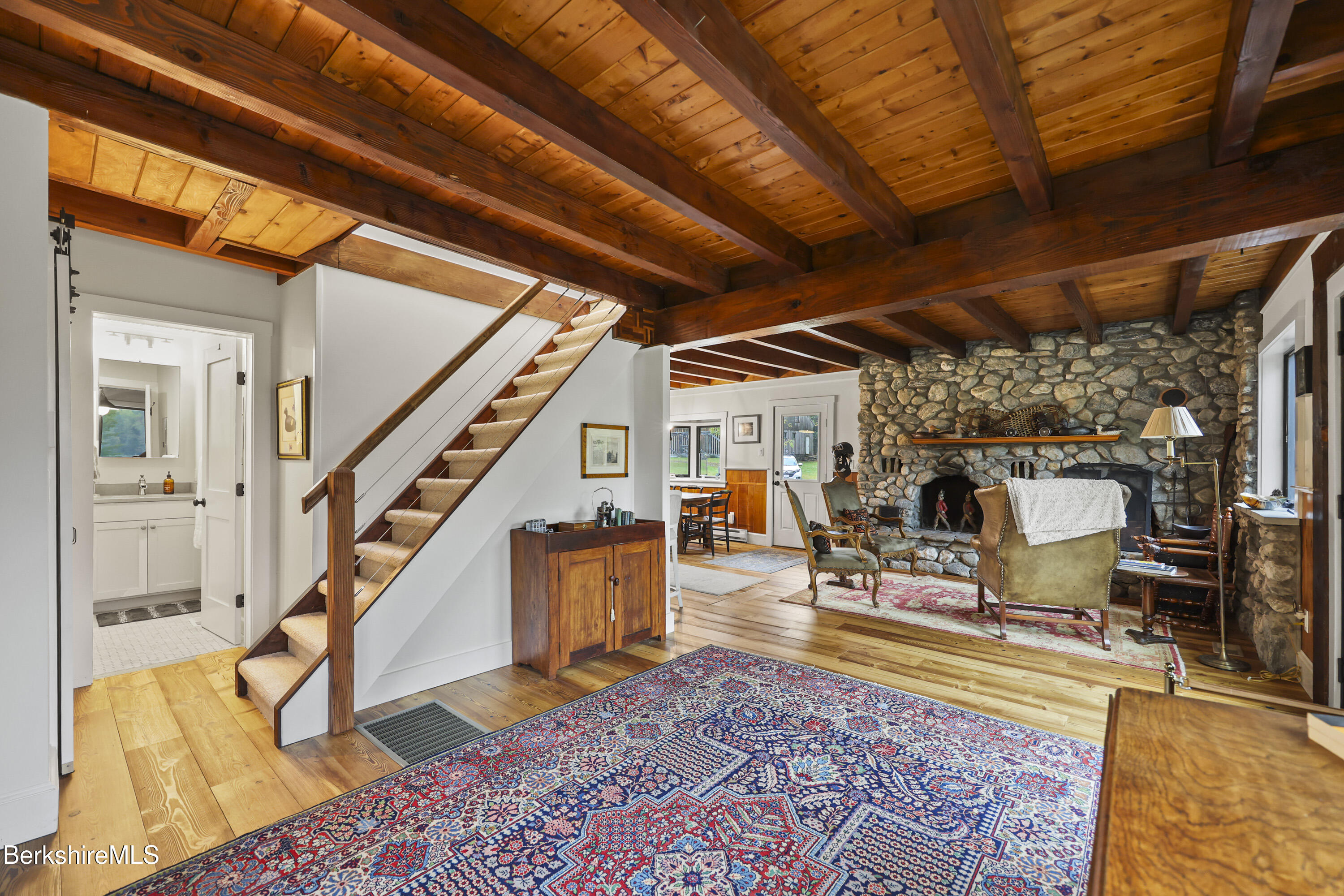 327 Chester Rd