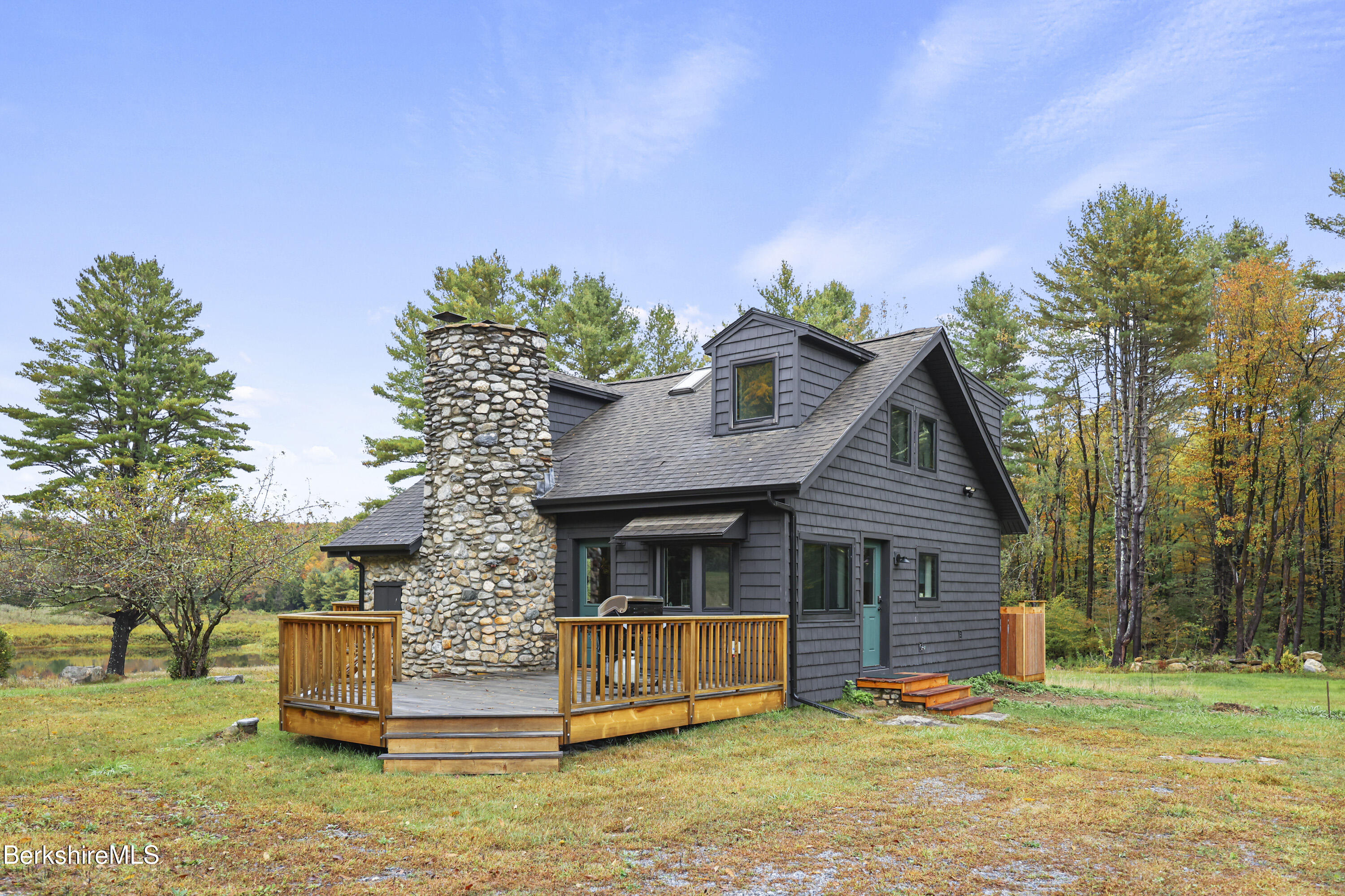 327 Chester Rd