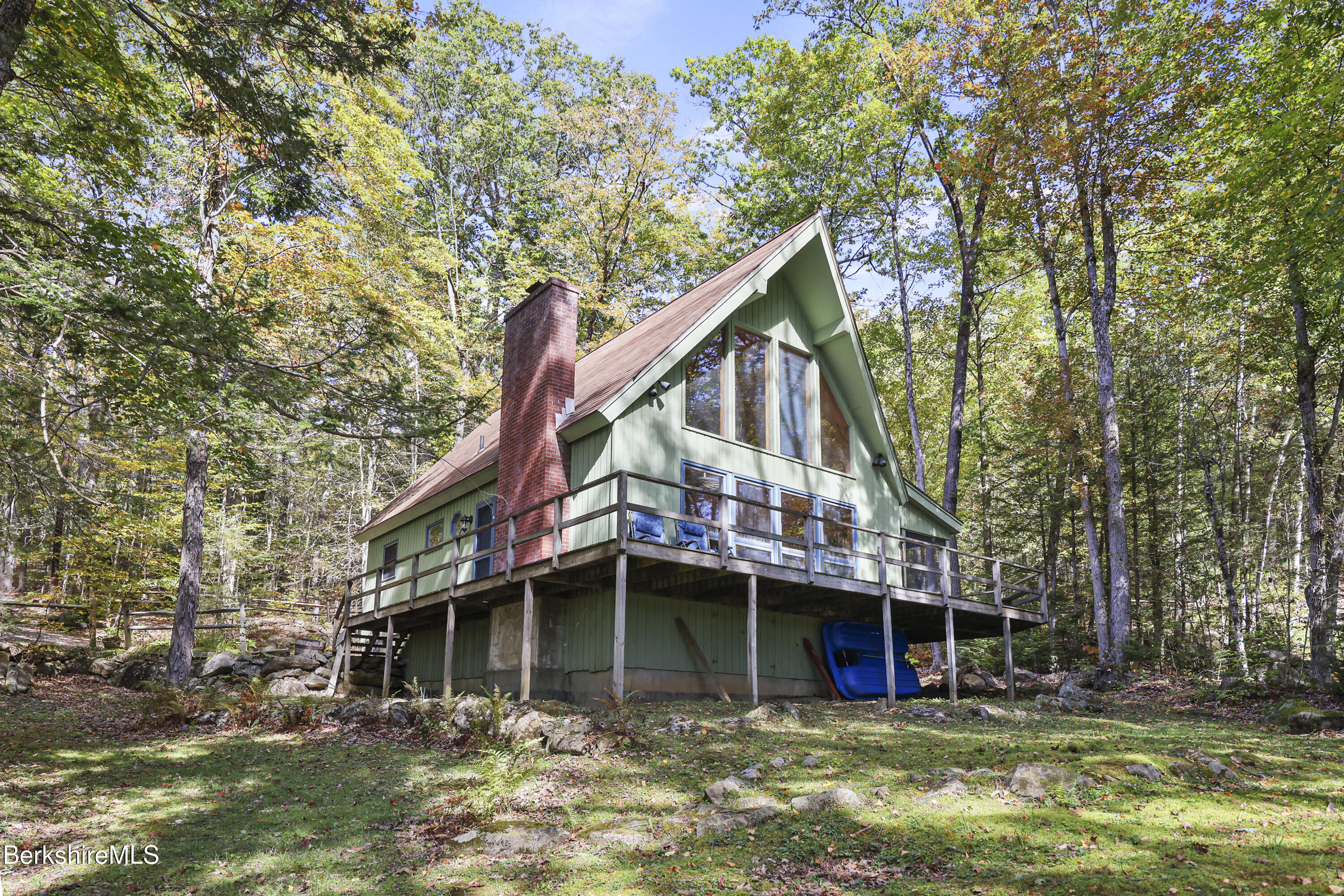 98 Loop Dr