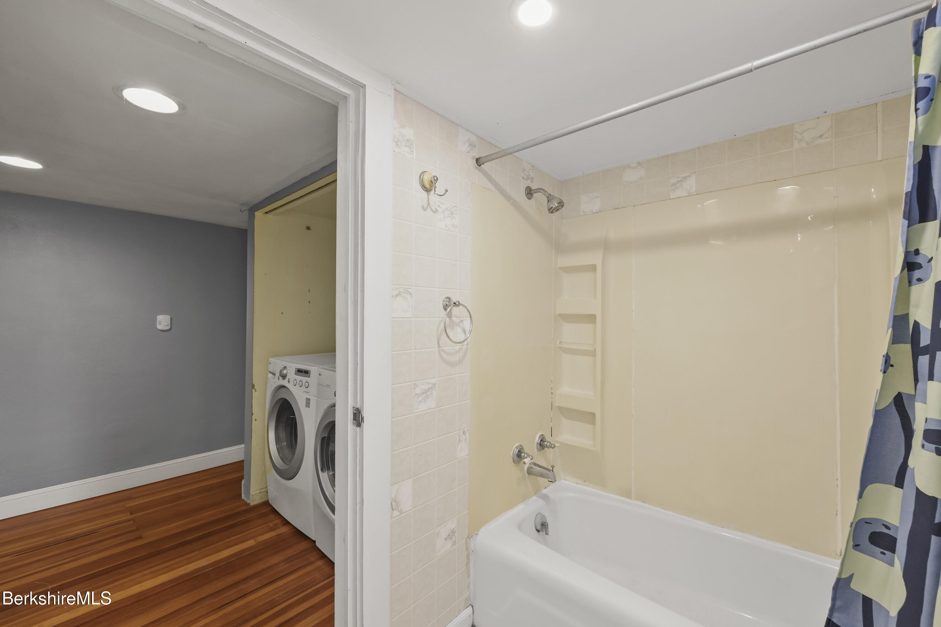 2801 State Rd, Richmond