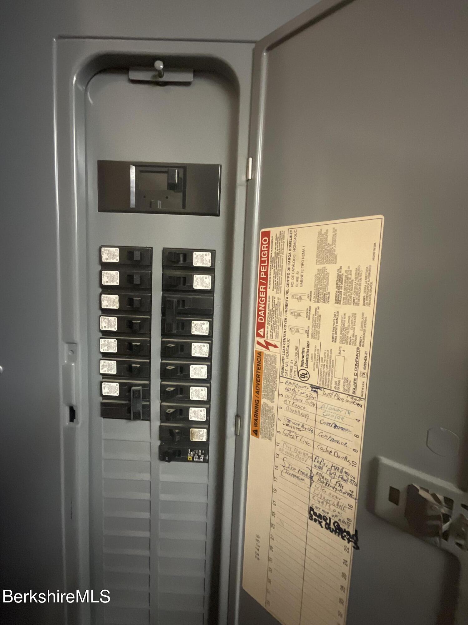 731 Main St, Lanesborough